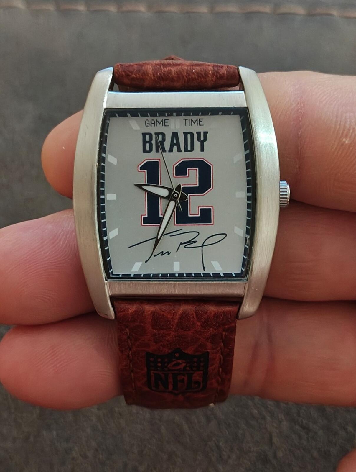 2004 NFL Quarterback Legends Tom Brady Game Time Watch.