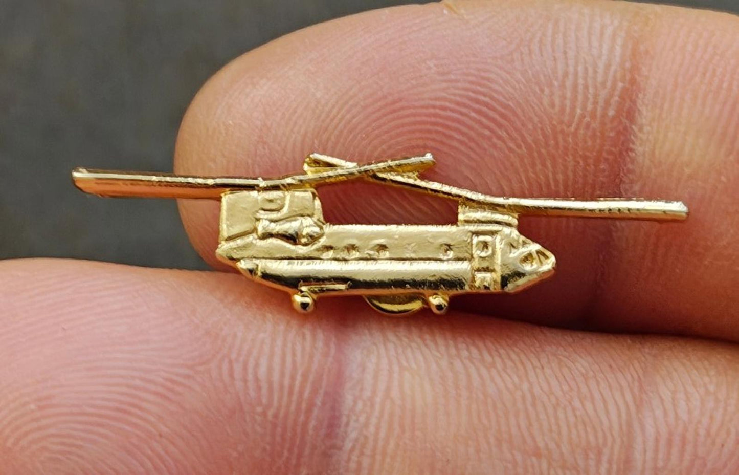 1980's CH-47 Chinook Helicopter Gold Tone Pin