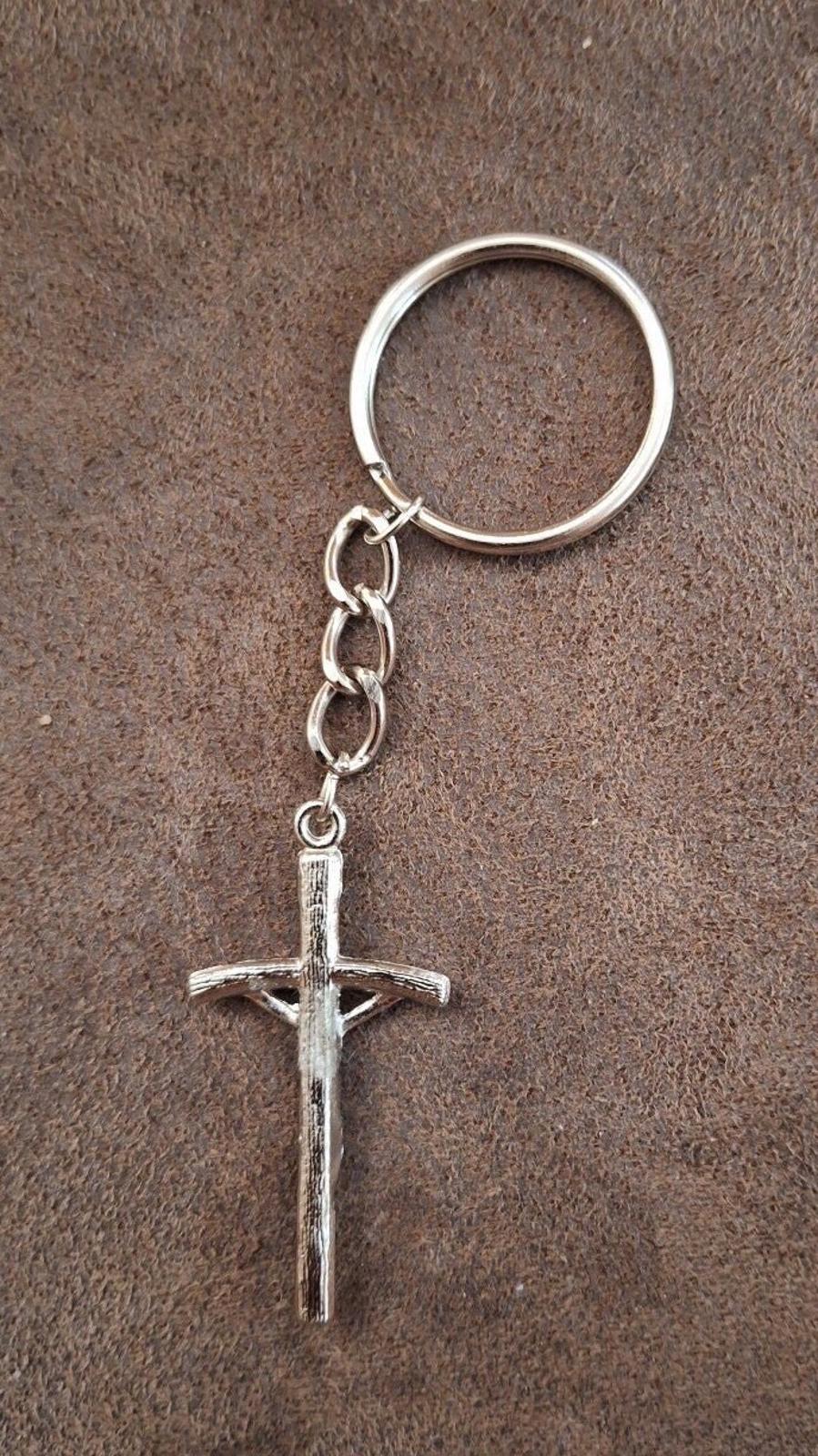 Religious Silver Tone Crucifix/Cross Keychain/Keyring