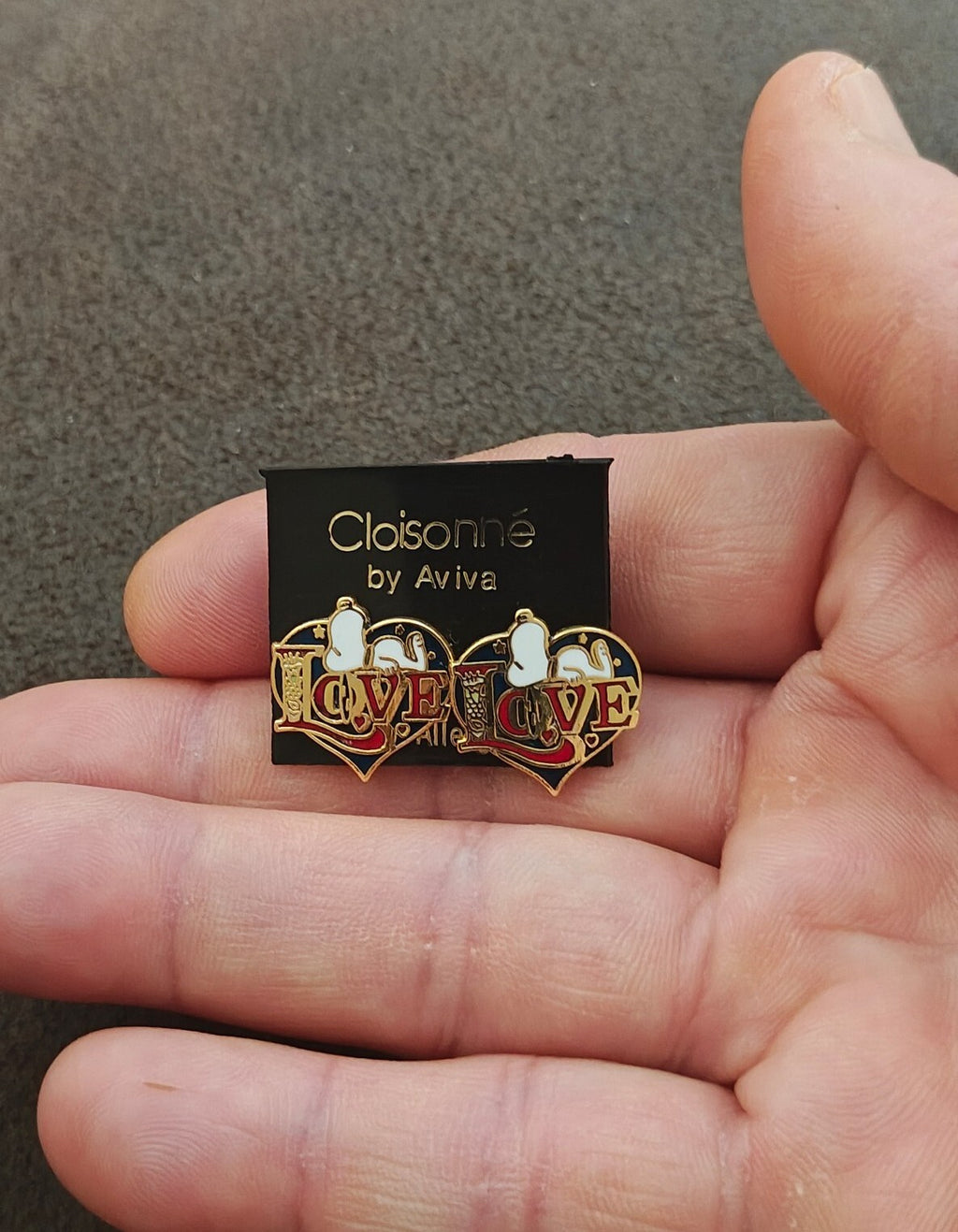 1970s Peanuts Snoopy "LOVE" Gold Tone Cloisonné Enamel Stud Earrings New