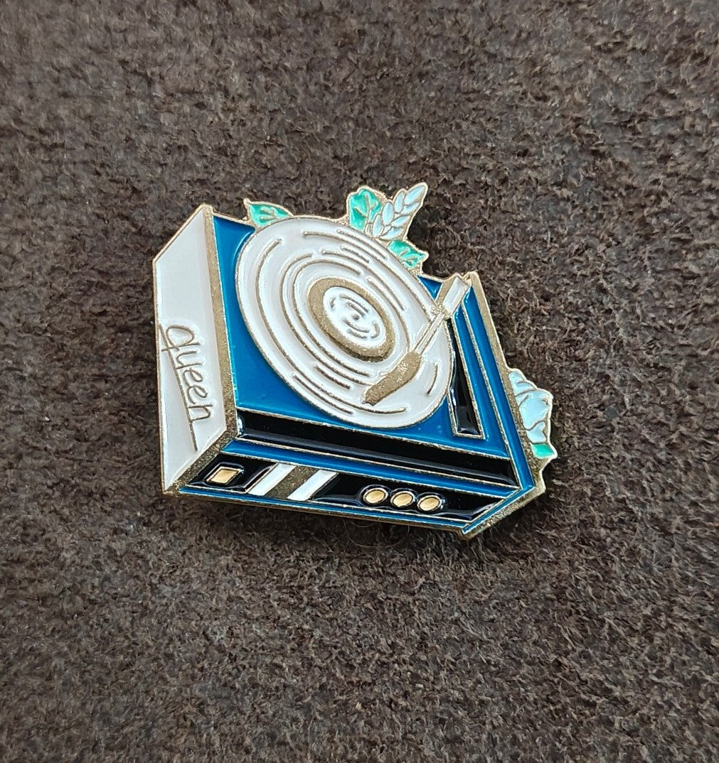 Retro Record Player Gold Tone Enamel Pin