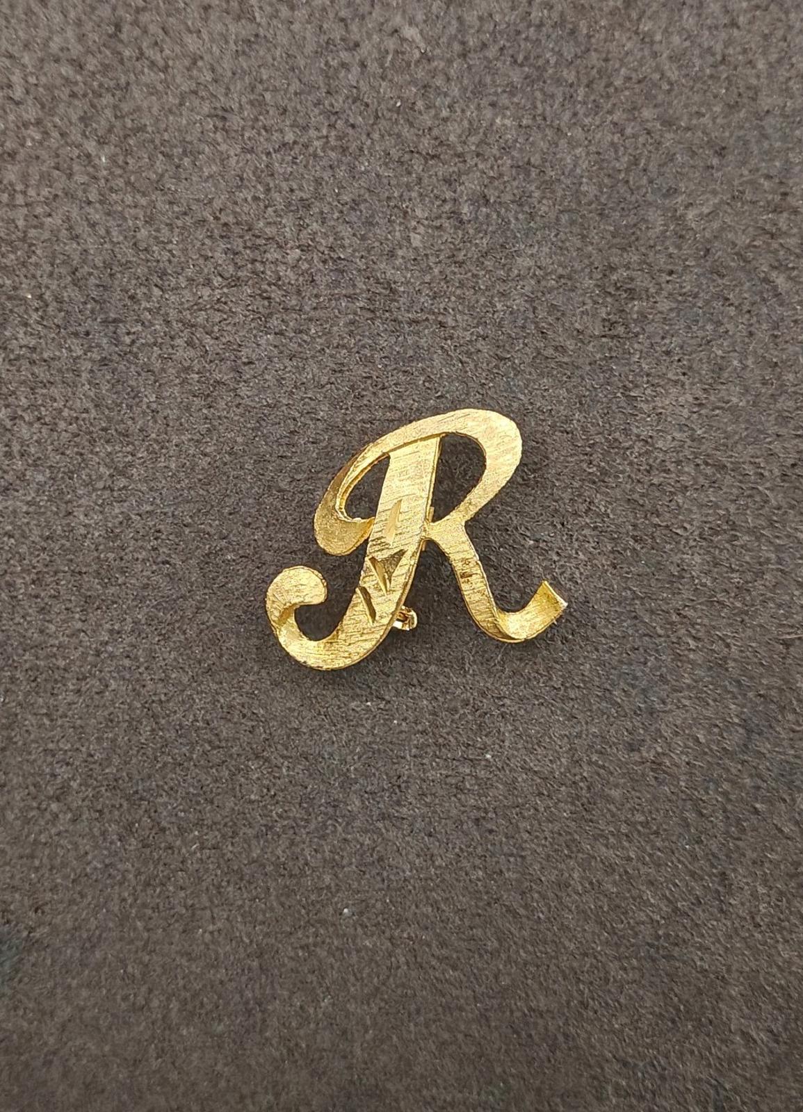 1960/70s Mamselle Vintage Gold Tone Monogram Initial R Brooch Pin