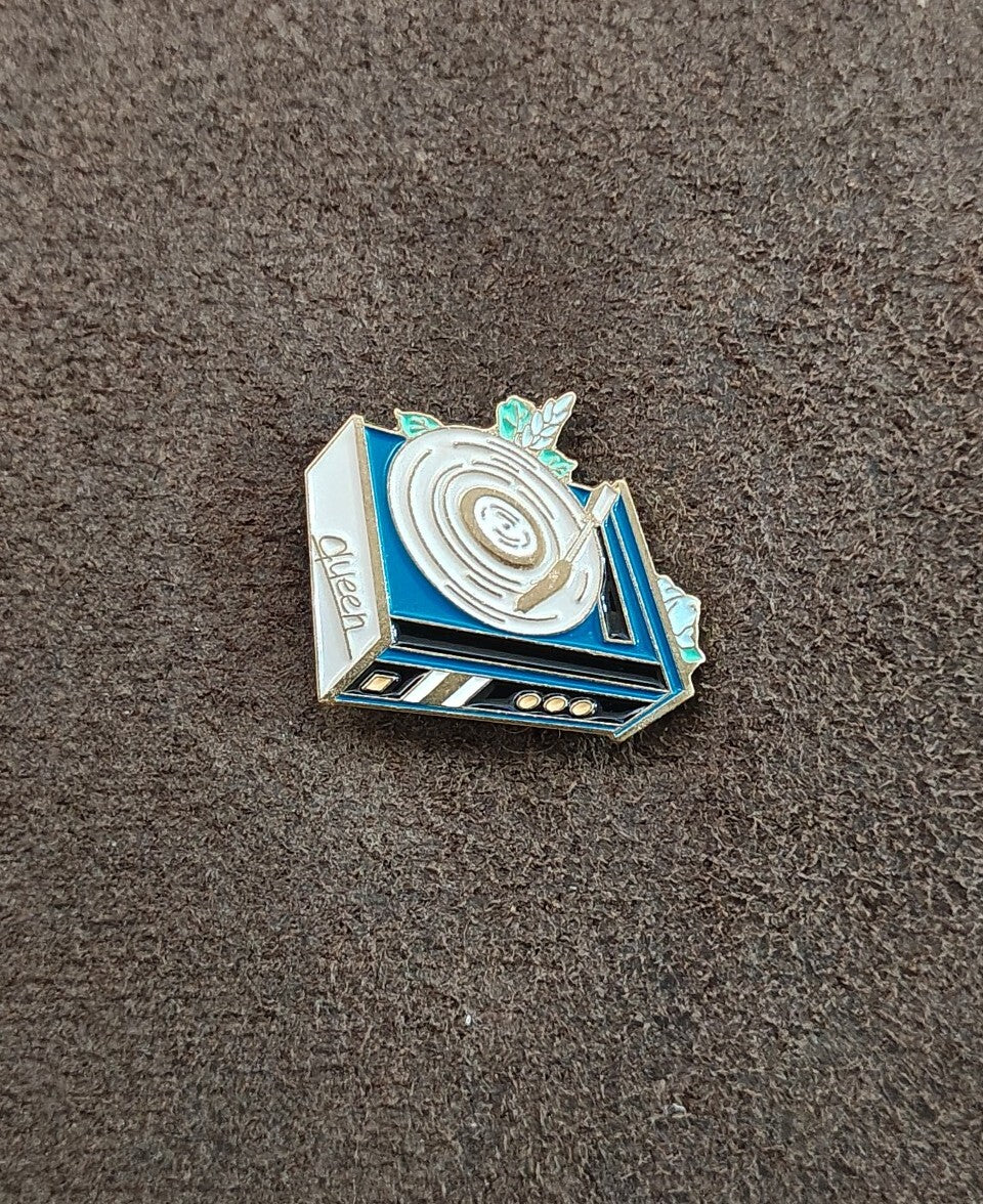 Retro Record Player Gold Tone Enamel Pin