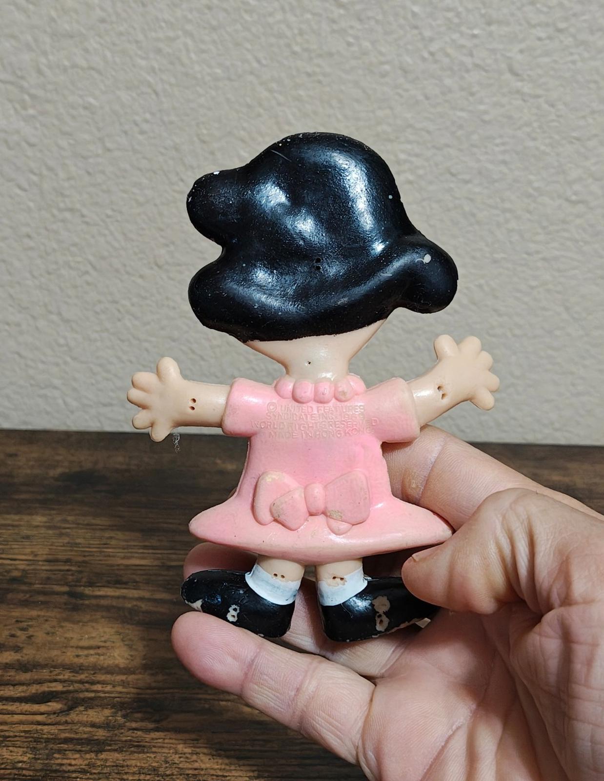 1969 United Feature Syndicate Lucy Van Pelt From Peanuts Bendable Figure