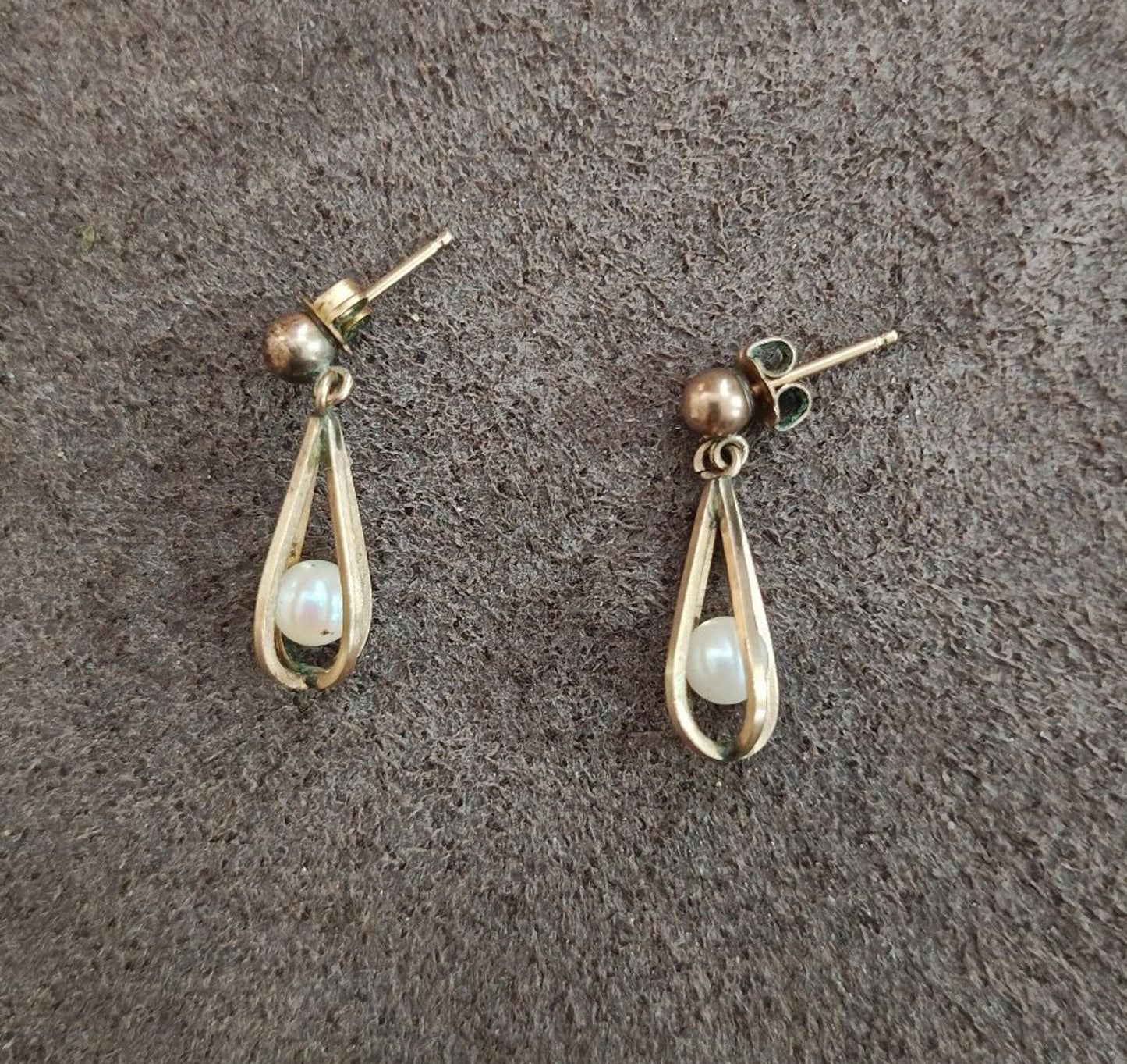 1960's Gold Tone Caged Teardrop Faux Pearls Necklace & Earrings Set