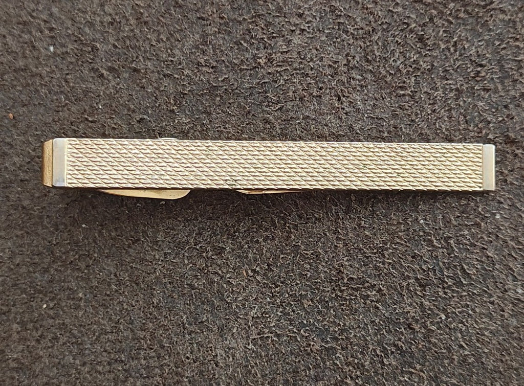 1950s/60s Swank Gold Tone Textured Basketweave Tie Bar Clip