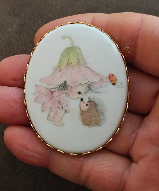 Super Cute 1970s Rare Hallmark Pixie Girl Cameo Gold Tone Brooch
