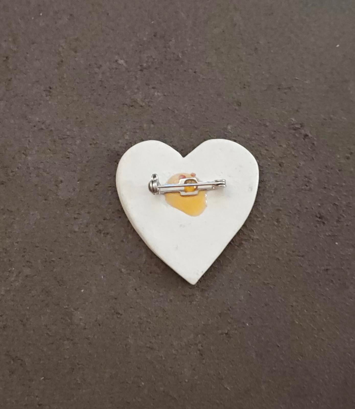 1980s Hand Painted Ceramic Floral Heart Brooch pin featuring pink roses, gold-to