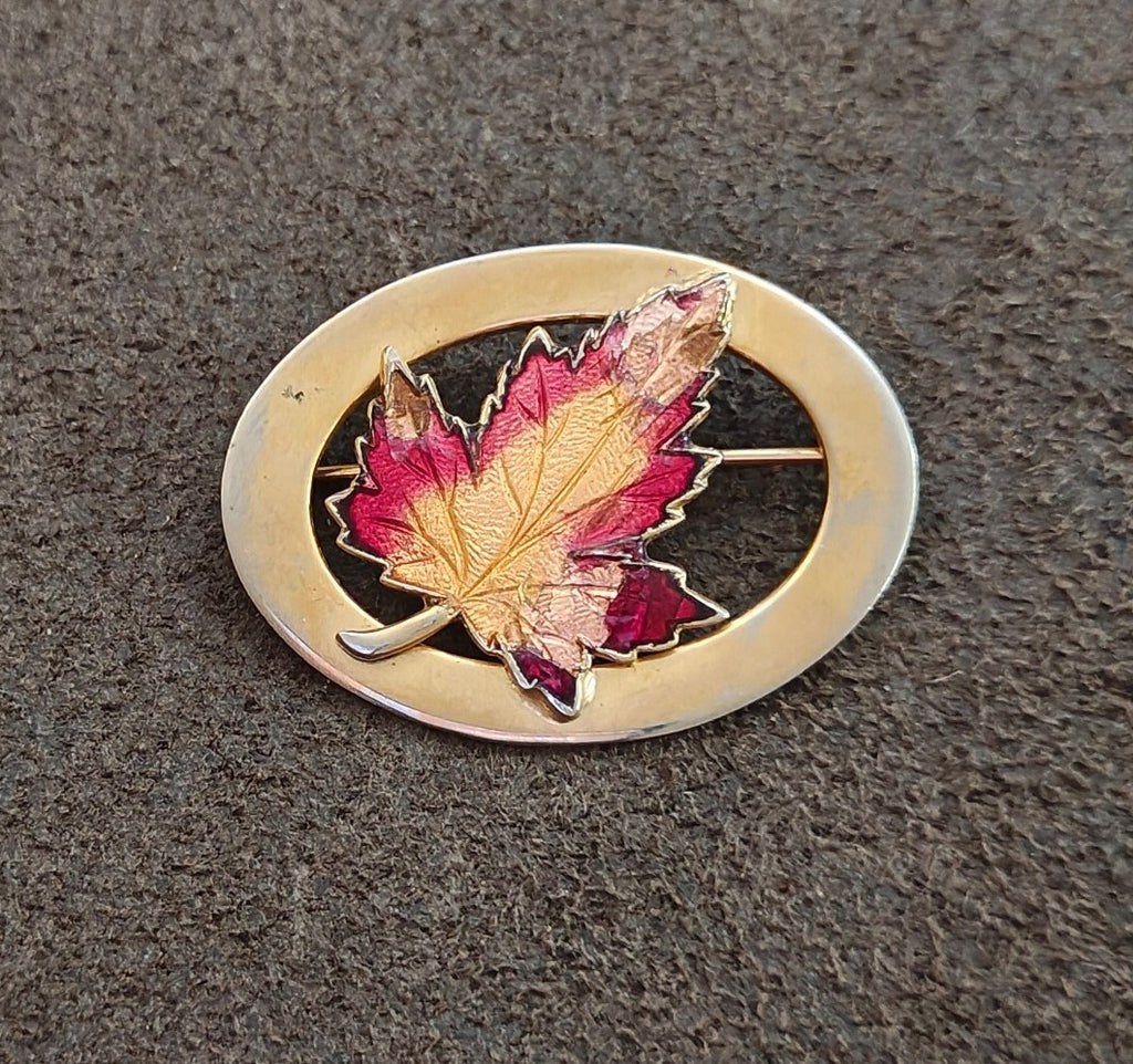 1950s/60s Gold Tone Enamel Maple Leaf Brooch