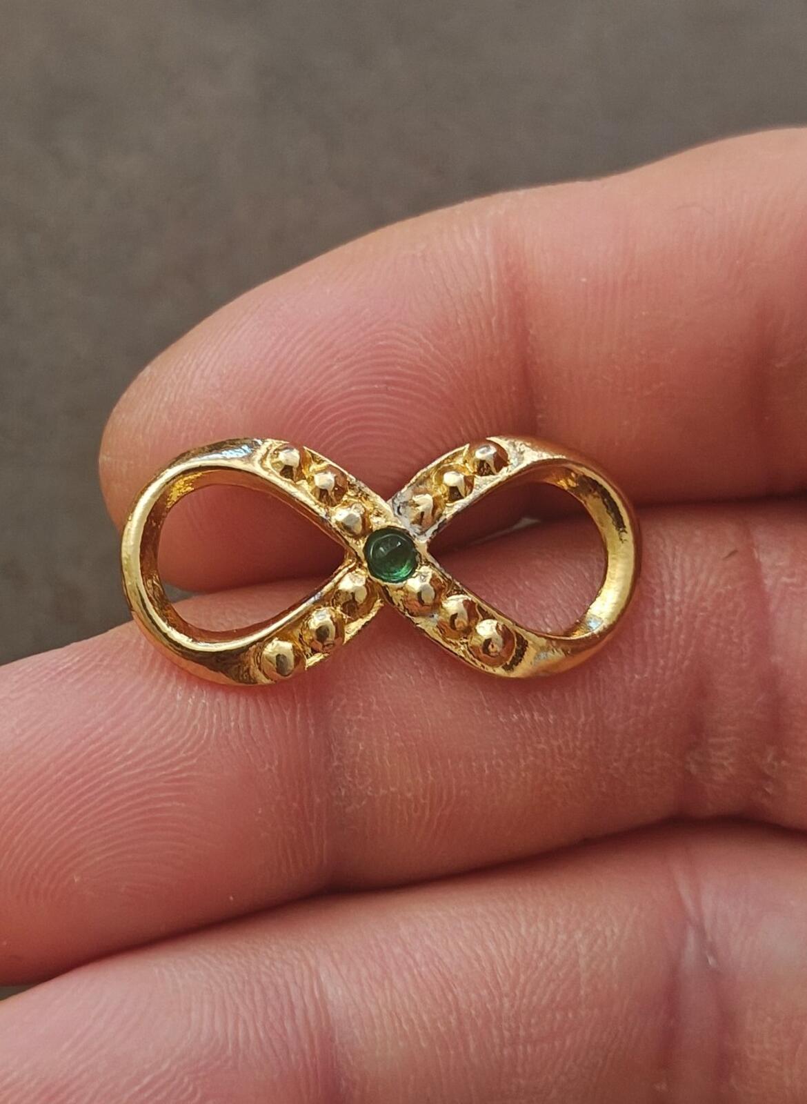 1950s/60s 24k Electroplated HC Infinity Brooch With Genuine Emerald Stone