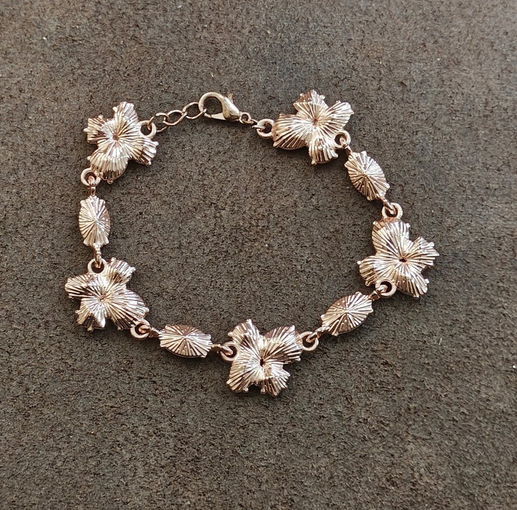 Pretty Paparazzi Rose Gold Floral Bracelet