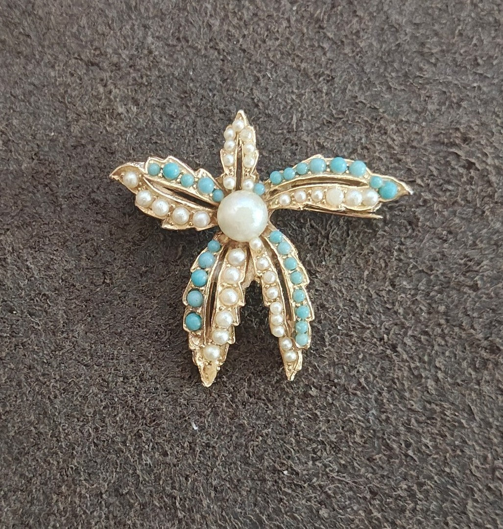 1970s/80s Gold Tone Starfish With Faux Turquoise Beads & Faux Pearls Brooch Pin
