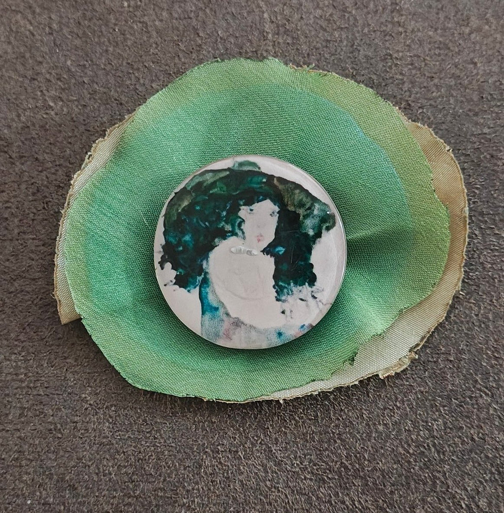 Handmade Gustav Klimt Philosophy Brooch Pin Art Nouveau Green Fabric Border