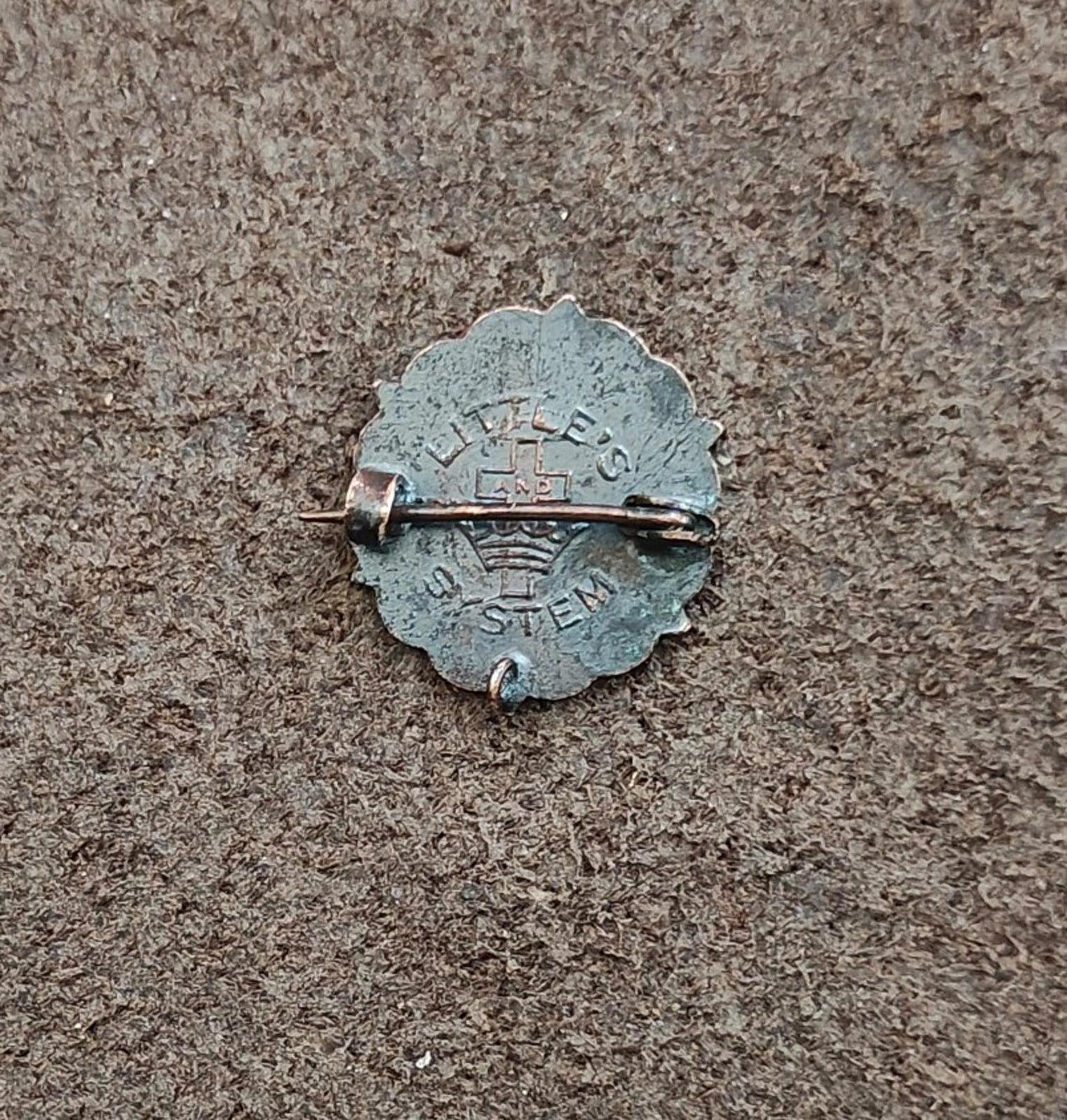 1940s/50s Lutheran Sunday School Bronze Pin