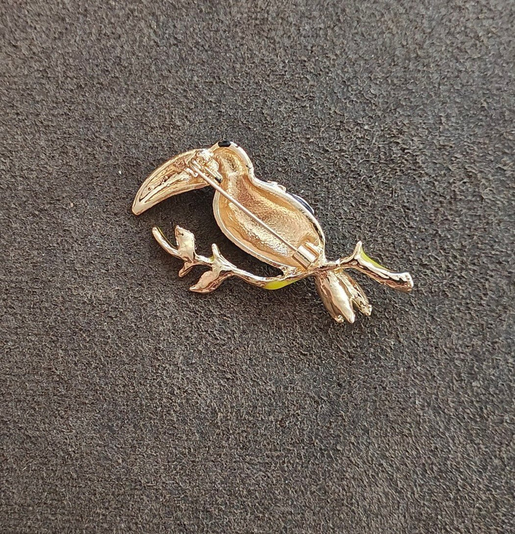 Vintage Style Gold Tone Enamel Toucan Bird Statement Brooch Pin