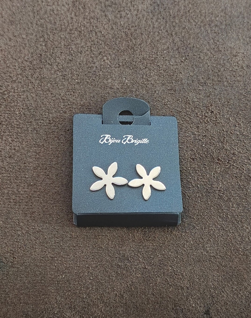 Bijou Brigitte Matte Silver Tone Flower Stud Earrings New