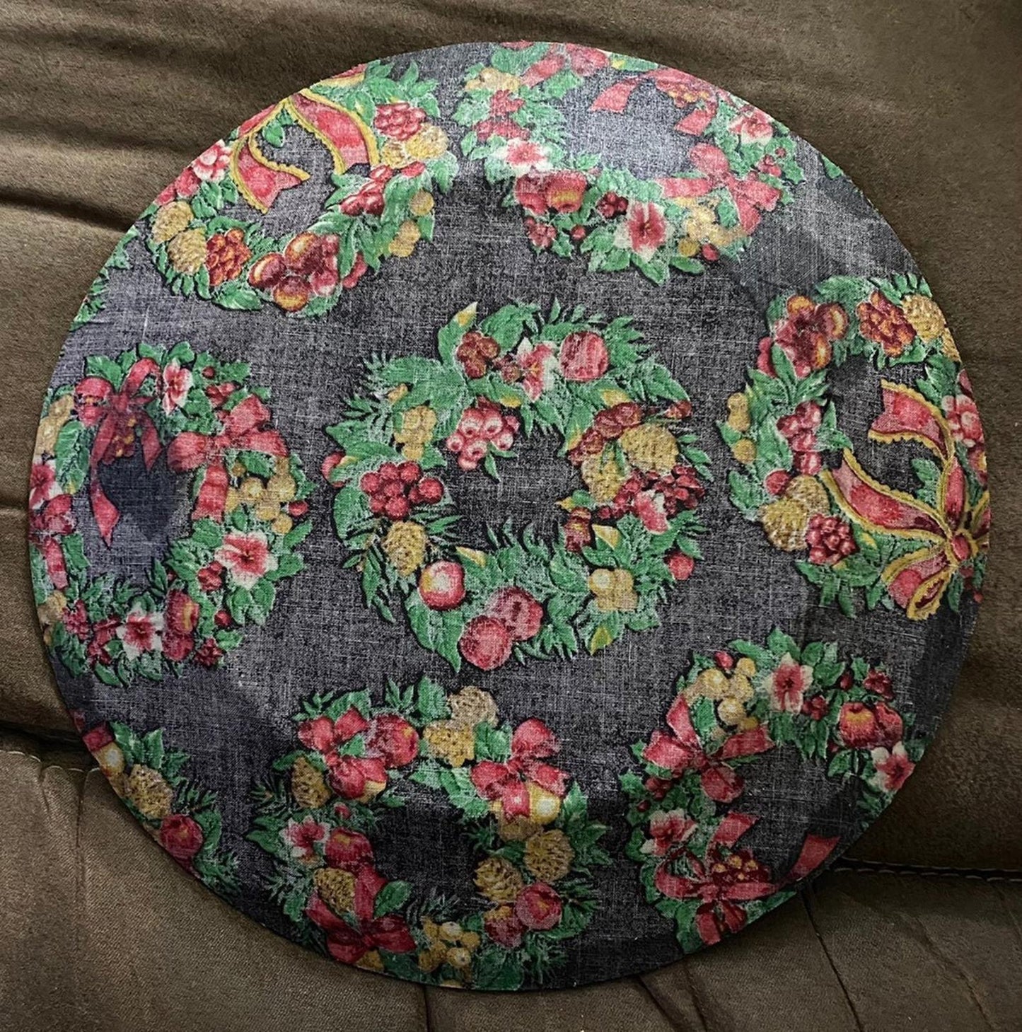 Christmas Wreath Decoupage Round Plate