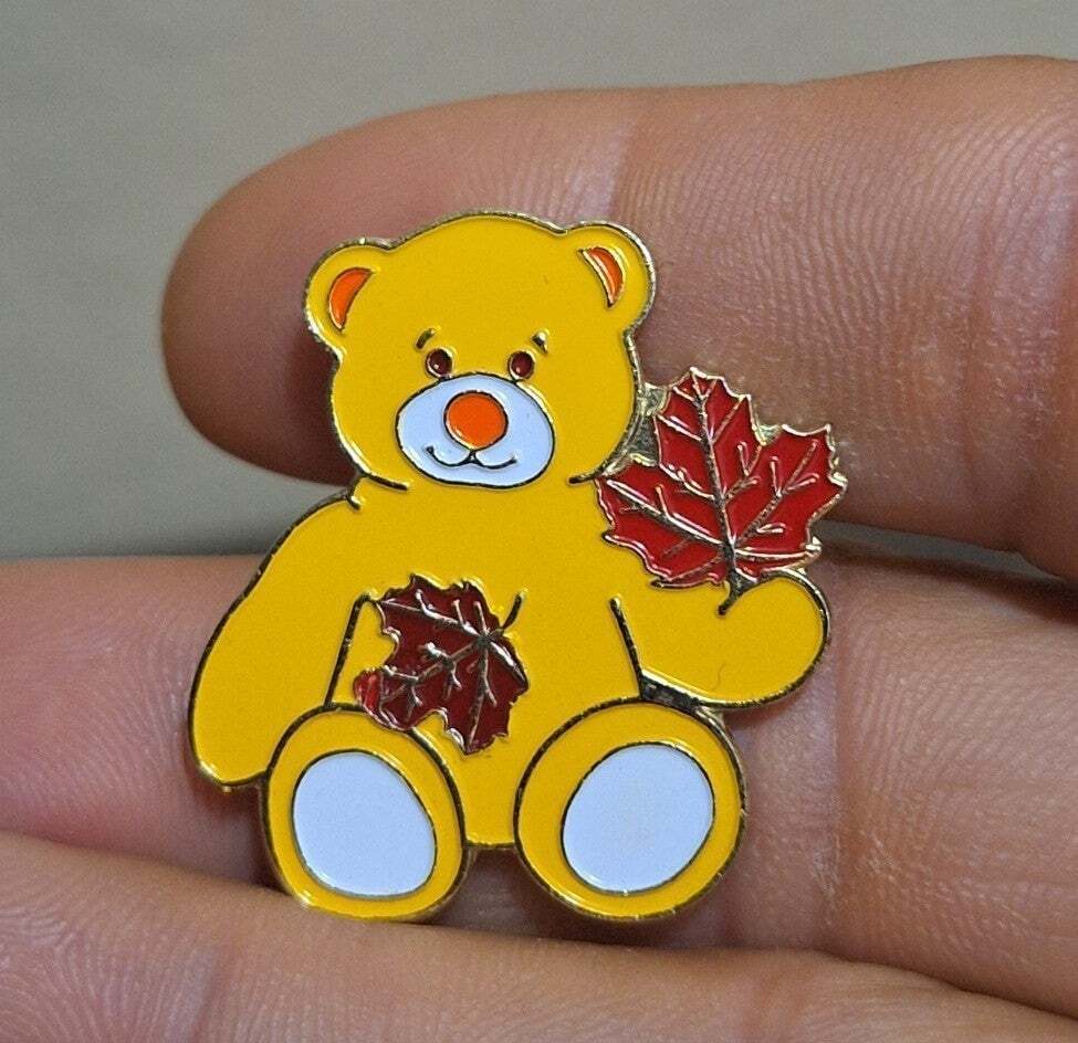 2007 Build - A - Bear Lapel Pin