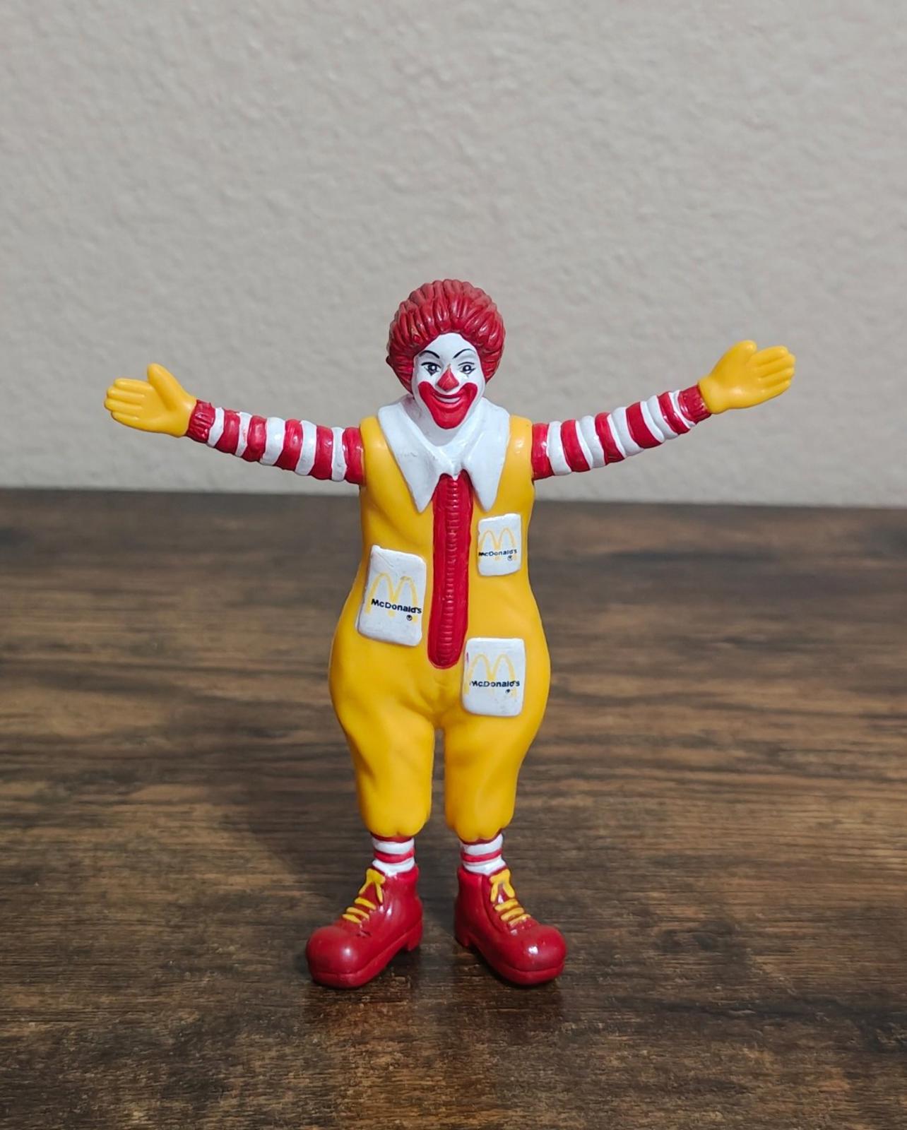 1995 Bendable (Bendy) Ronald McDonald Happy Meal PVC Figure.