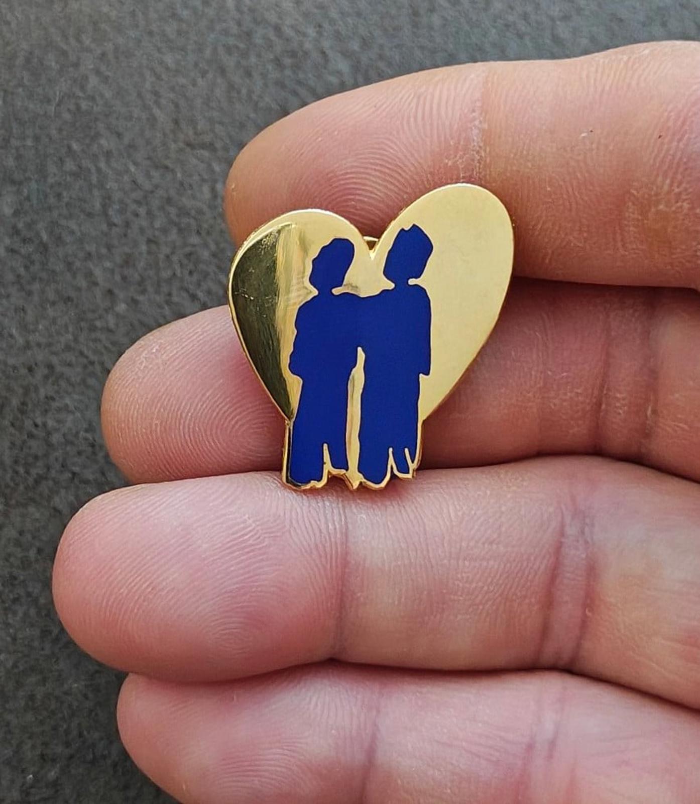 1980's Two Friends  Gold Tone Purple Enamel Heart Shaped Pin