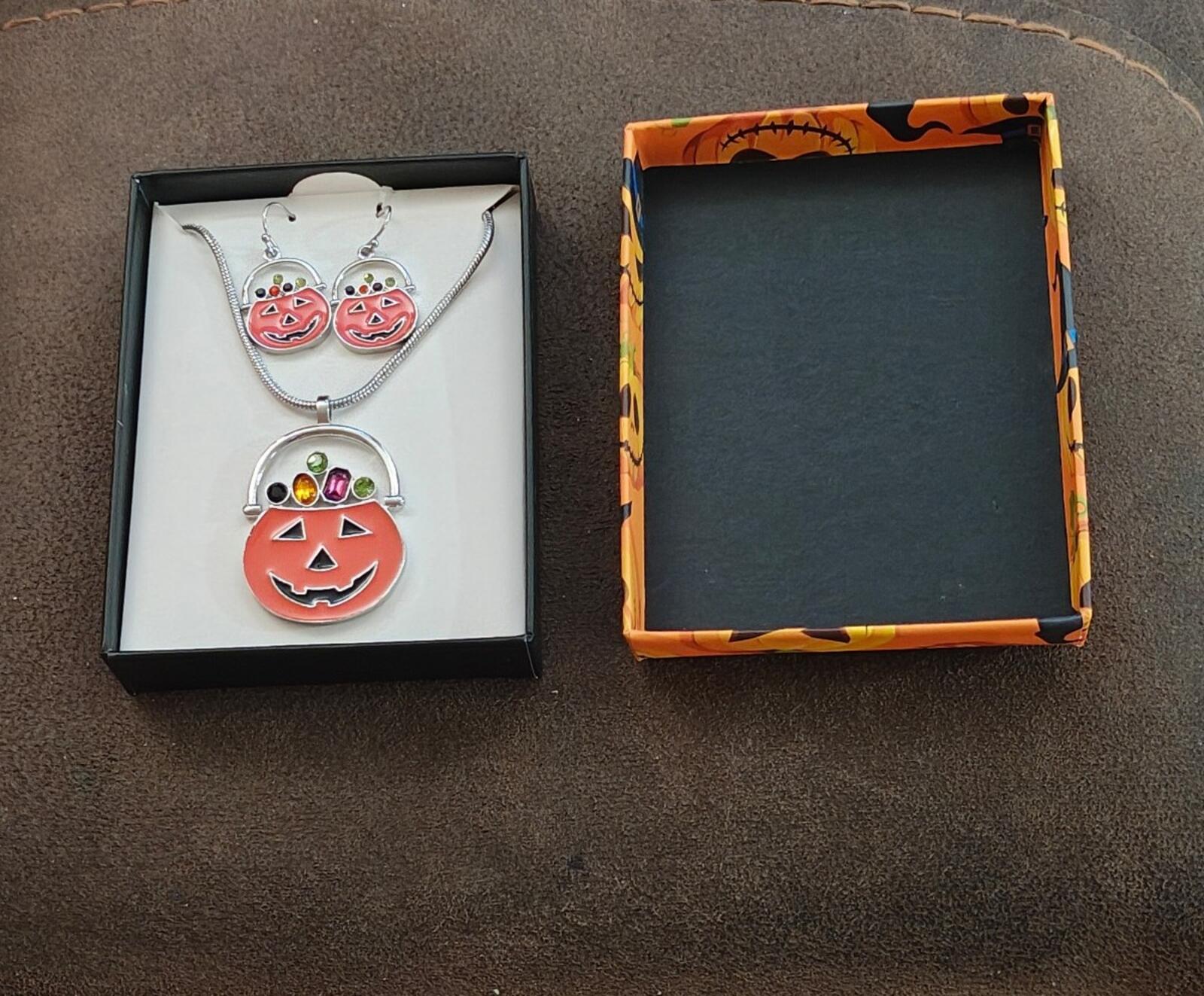 3 Pc Silver Tone Set Of Halloween Orange Jack-o-Lantern Earrings n Necklace