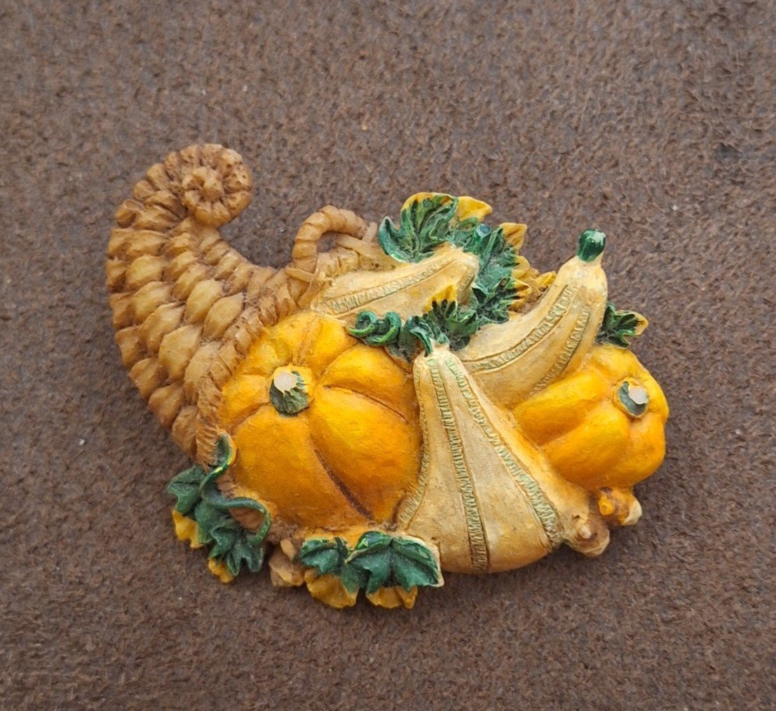 1990s Fall Pumpkins & Gourds Resin Pin Brooch