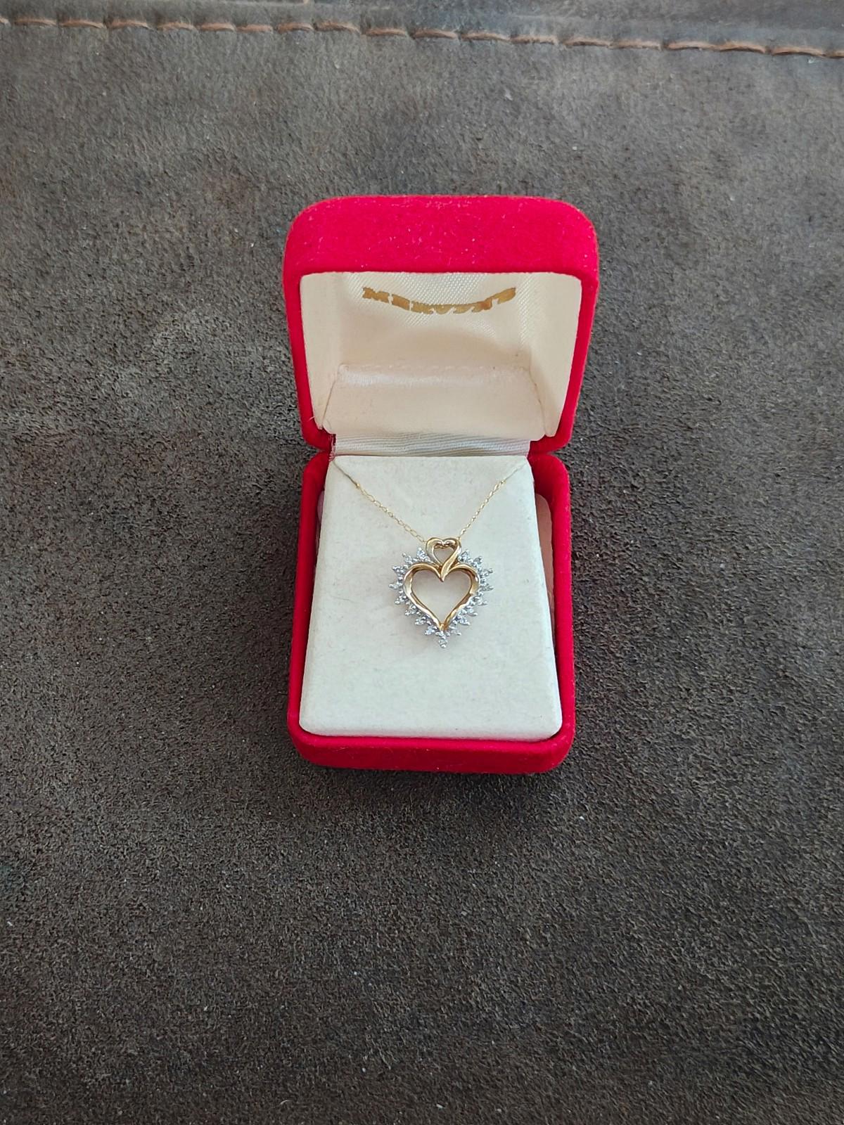 1990's 10K Gold Double Heart Design Delicate Gold Chain Pendant Necklace