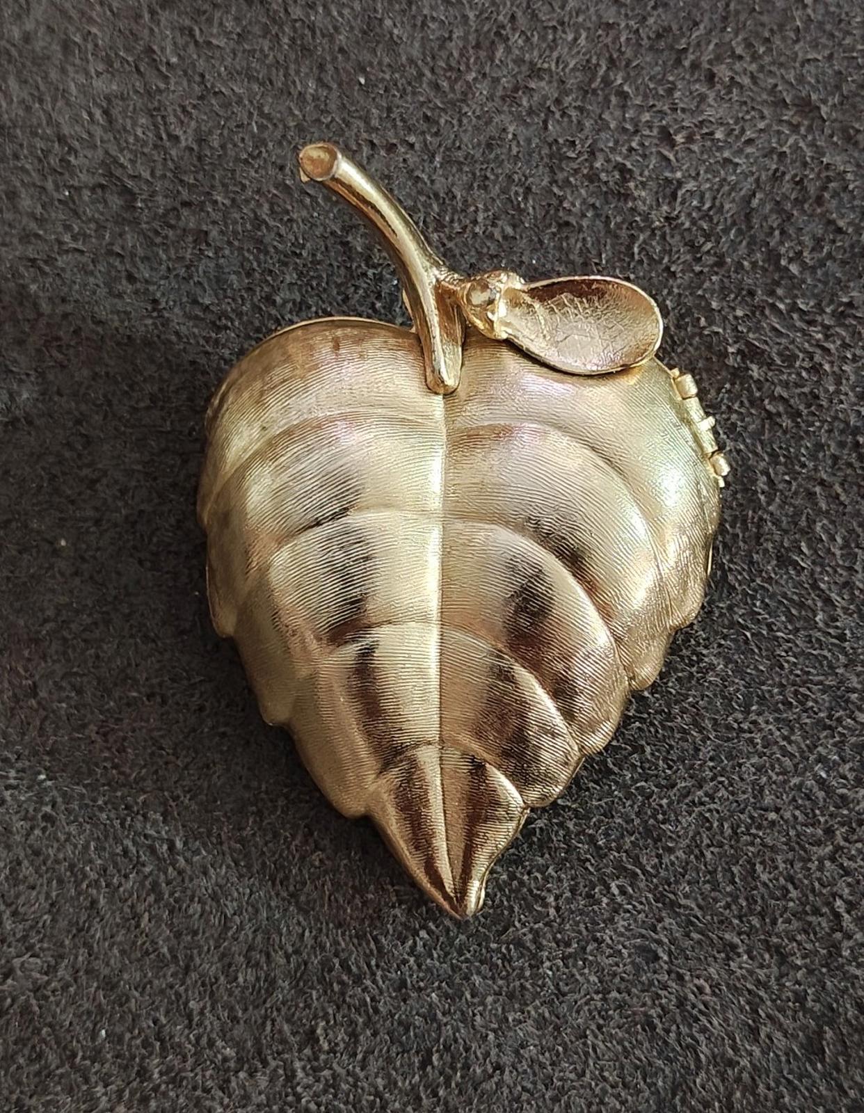 1960's Avon Brushed Gold Tone Leaf Sachet Brooch Glace Locket