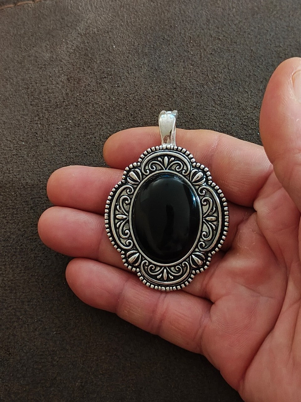 1990s Silver Tone With Oval Cabochon Stone Pendant