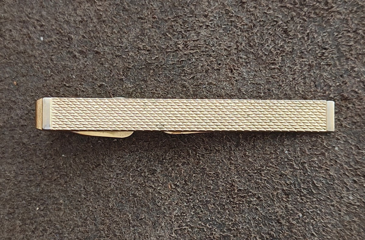 1950s/60s Swank Gold Tone Textured Basketweave Tie Bar Clip