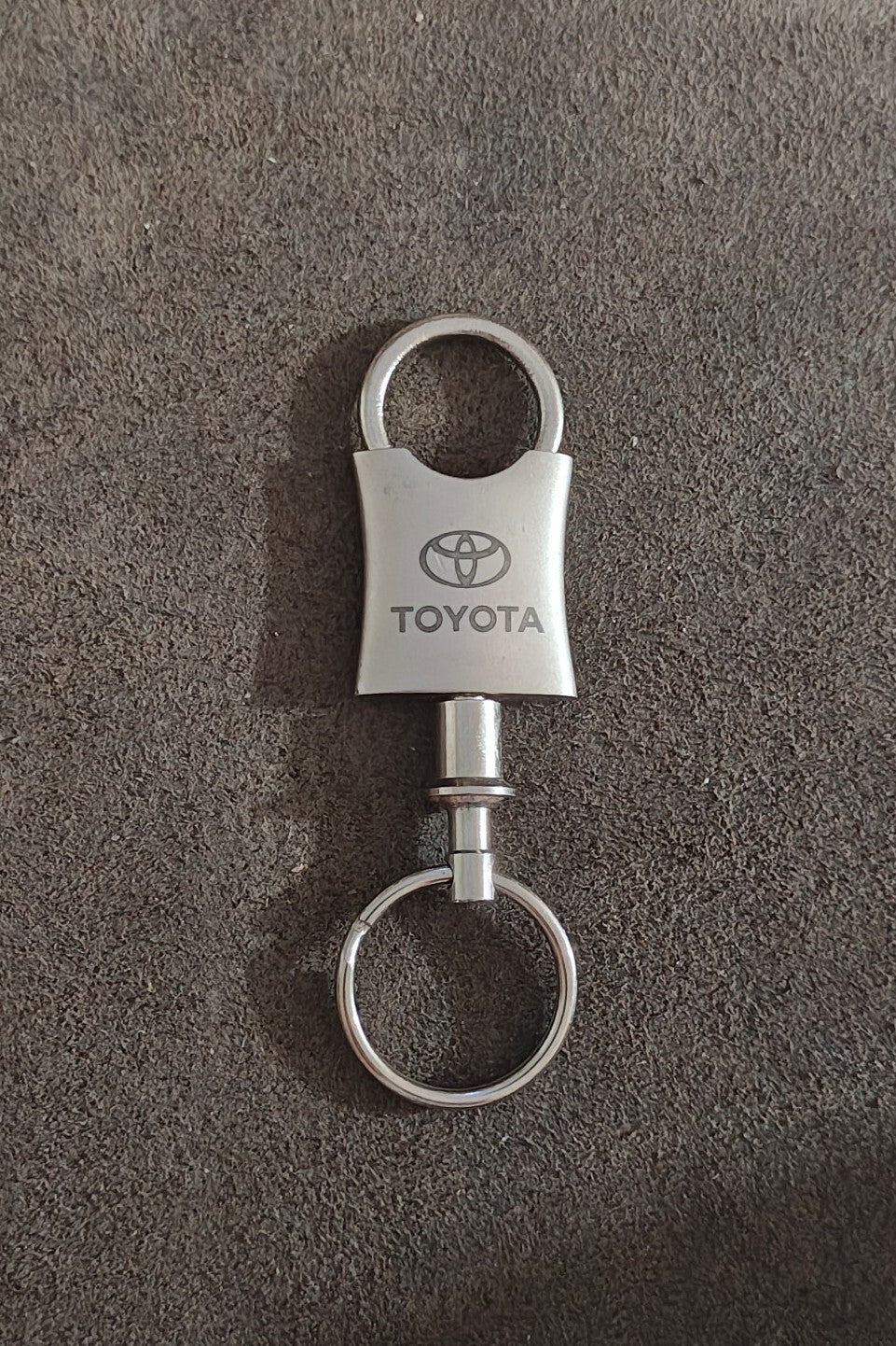 Toyota Auto Gold KCVTOY Valet Keychain