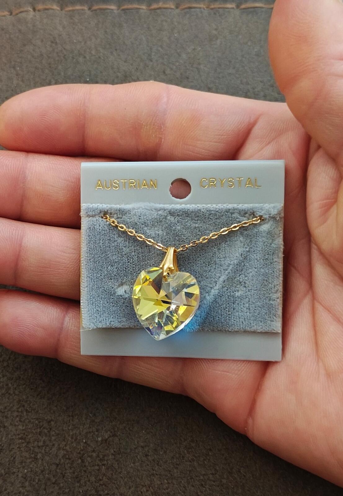 1980s Yellow Heart Shaped Iridescent Austrian Crystal Pendant Necklace