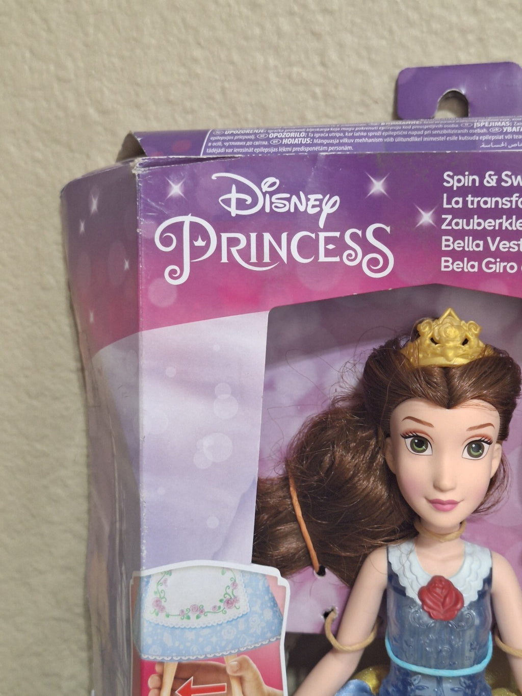 Disney Princess Spin and Switch Belle Quick Change Fashion Doll