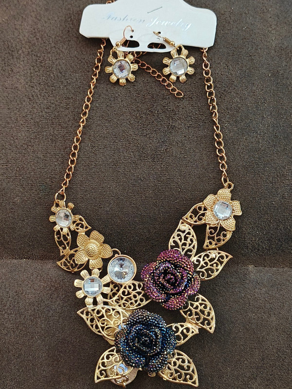 Vintage Style Floral Bib Statement Necklace & Matching Dangle Earrings Set.