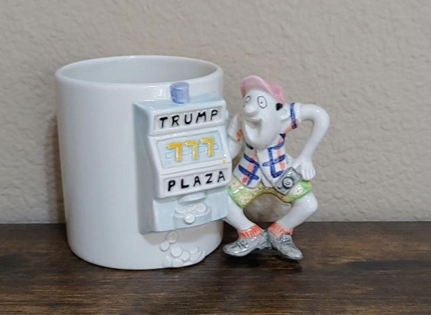 Cool Vintage 1989 1 Fitz & Floyd Trump Plaza Casino Mug Slot Player