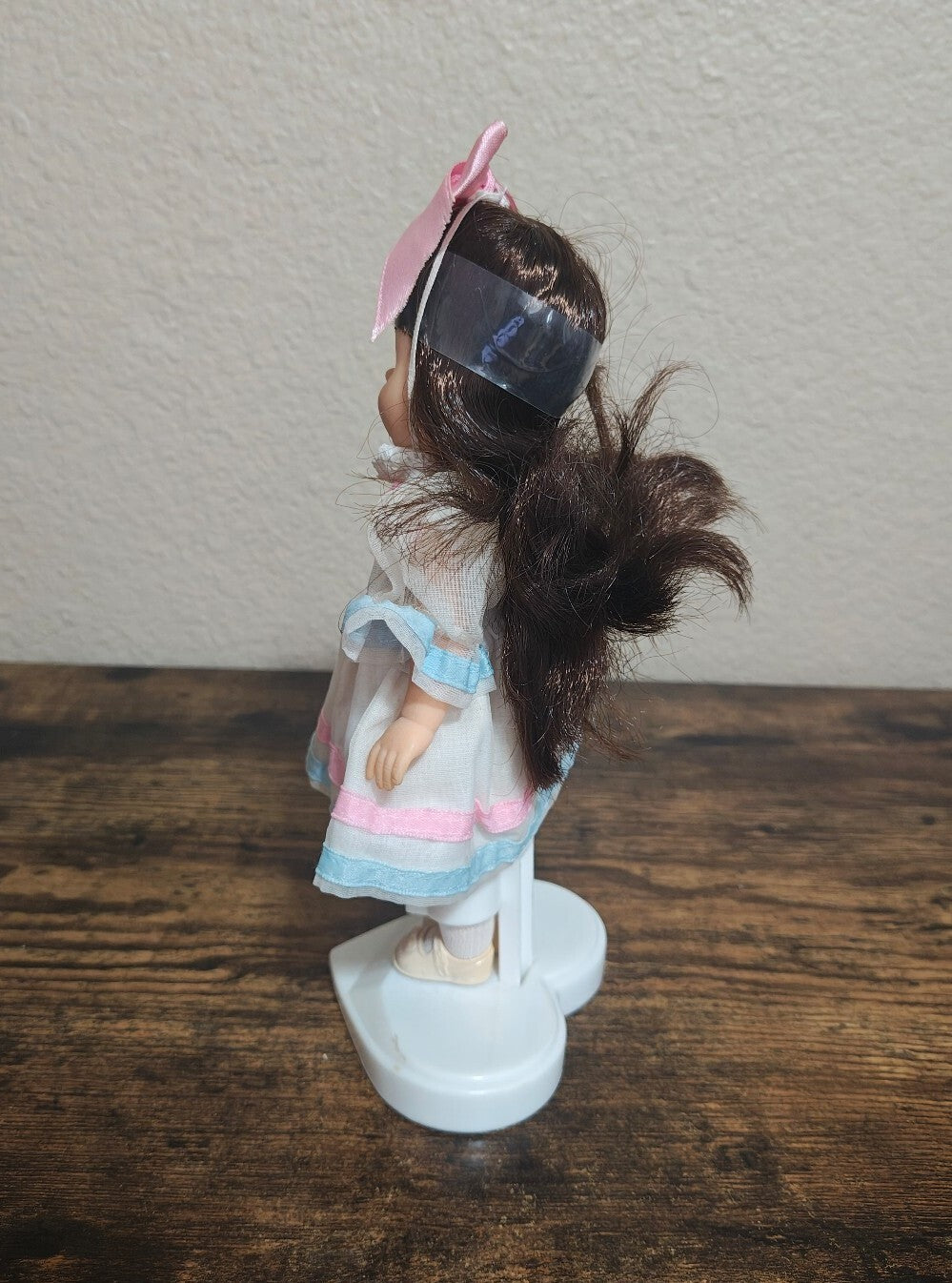 1980s Vogue Ginny Sleepy Eyes Doll in White, Pink & Blue Party Dress