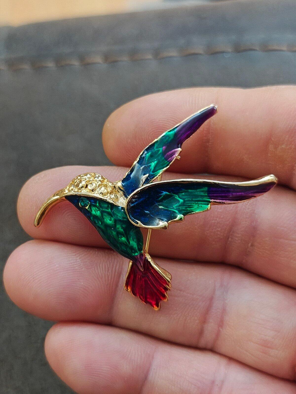 1980s Hummingbird Gold Tone Enamel Pin Brooch