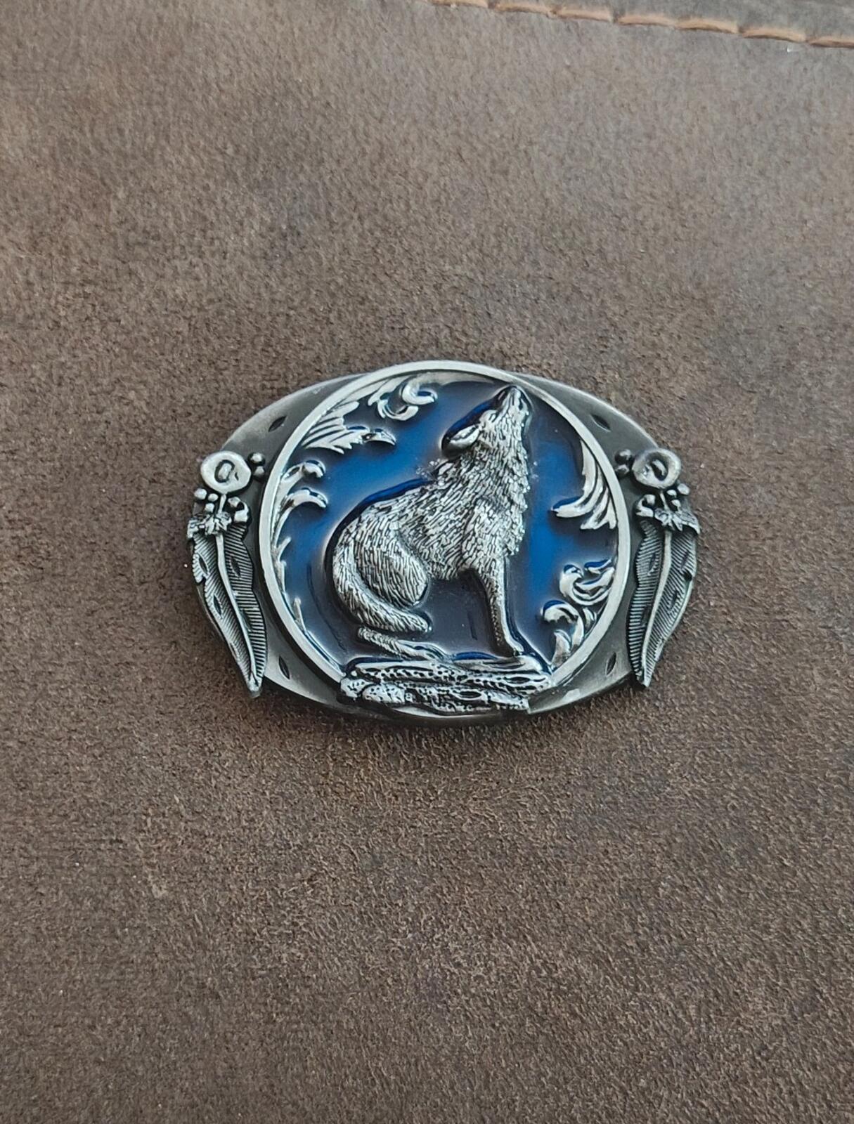 Western Style 3D Howling Wolf Pewter Belt Buckle