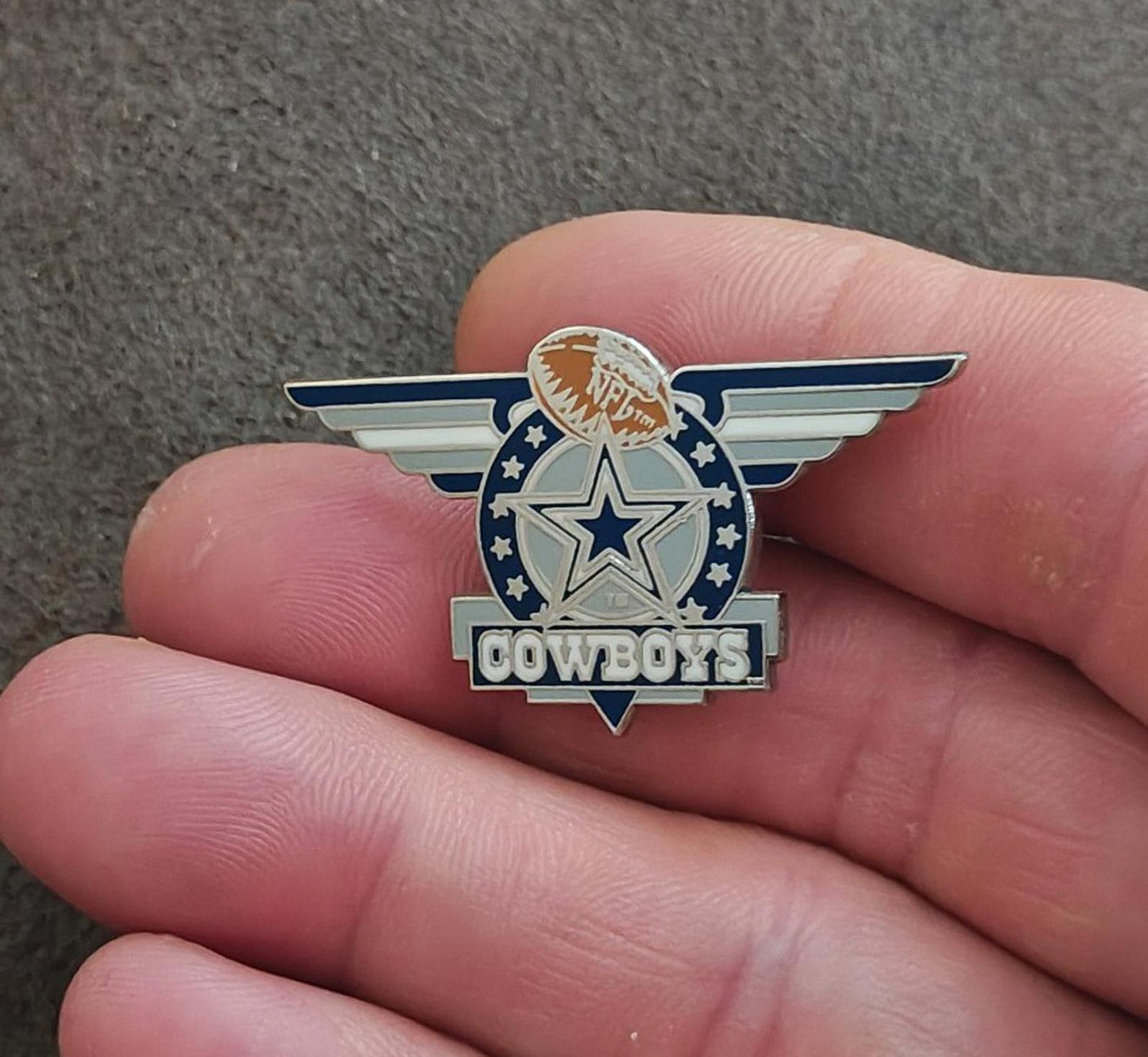 1995 Dallas Cowboys Winged Star Silver Tone Enamel Pin
