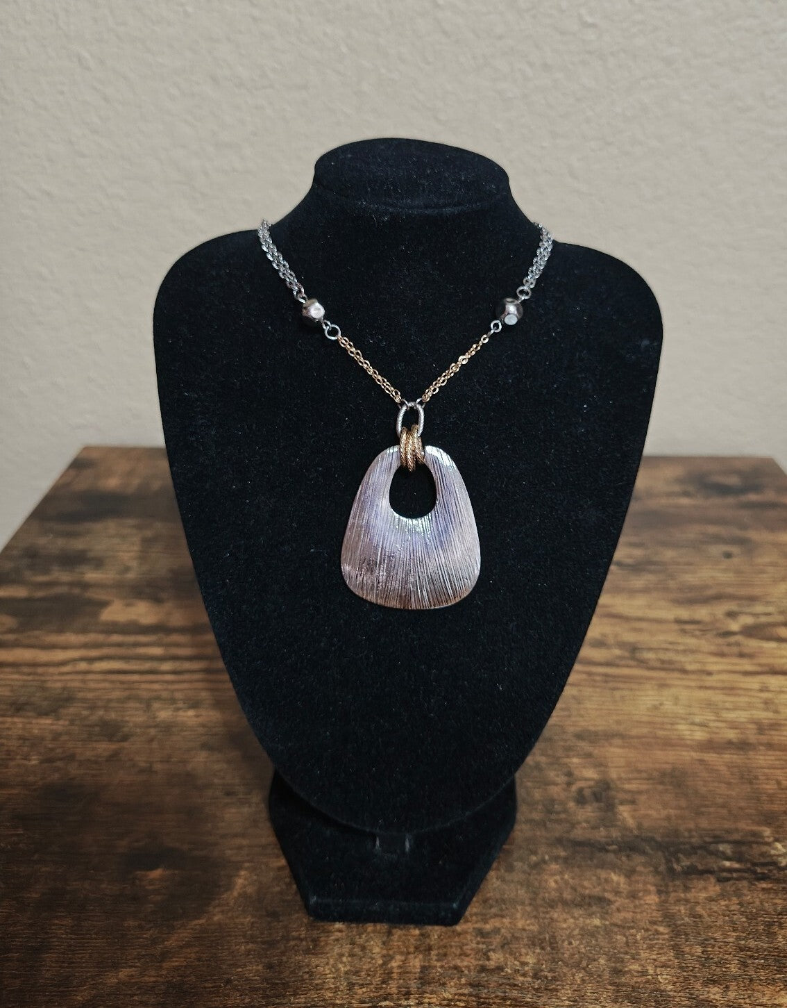 1980s Two Tone Statement Pendant Necklace