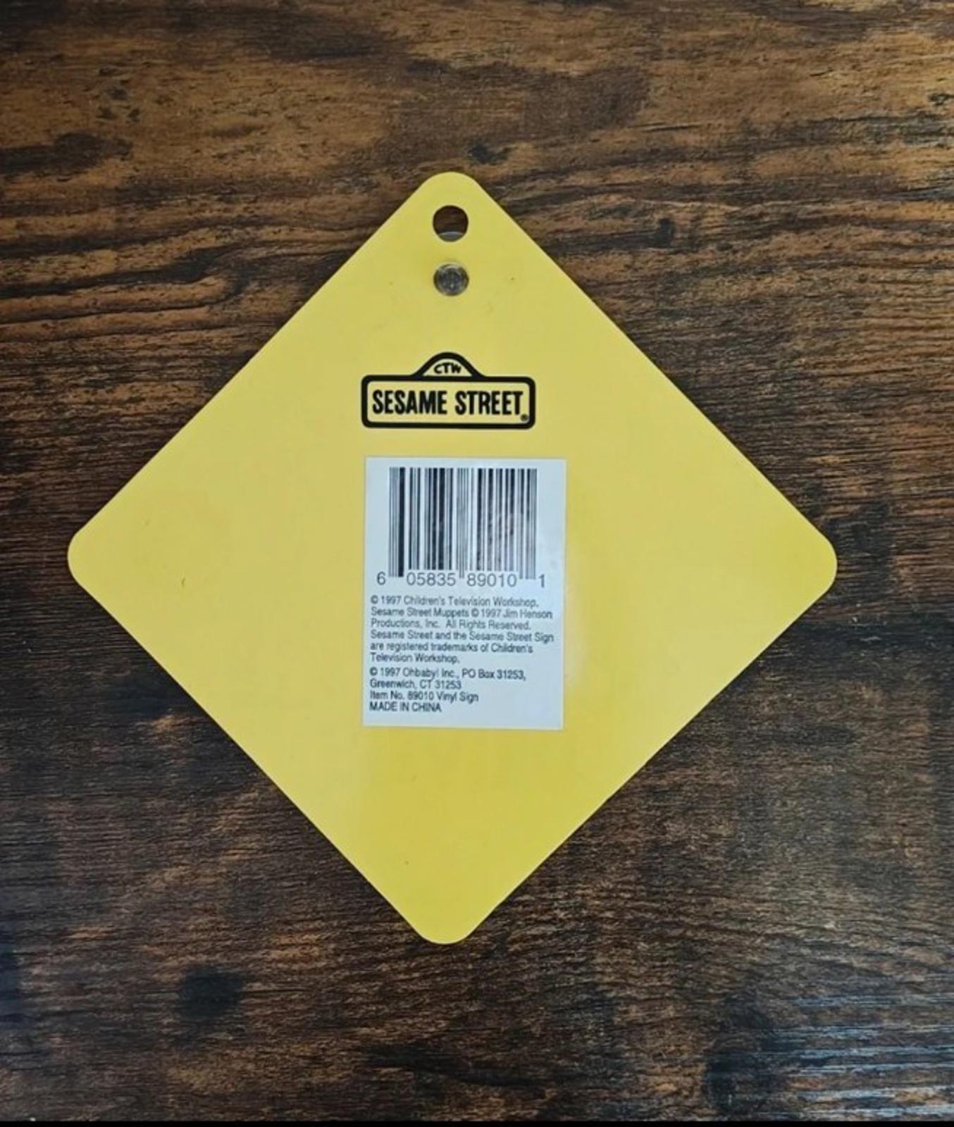 1997 Sesame Street Elmo "Don't Tickle Driver!" Car Window Sign With Suction Cup