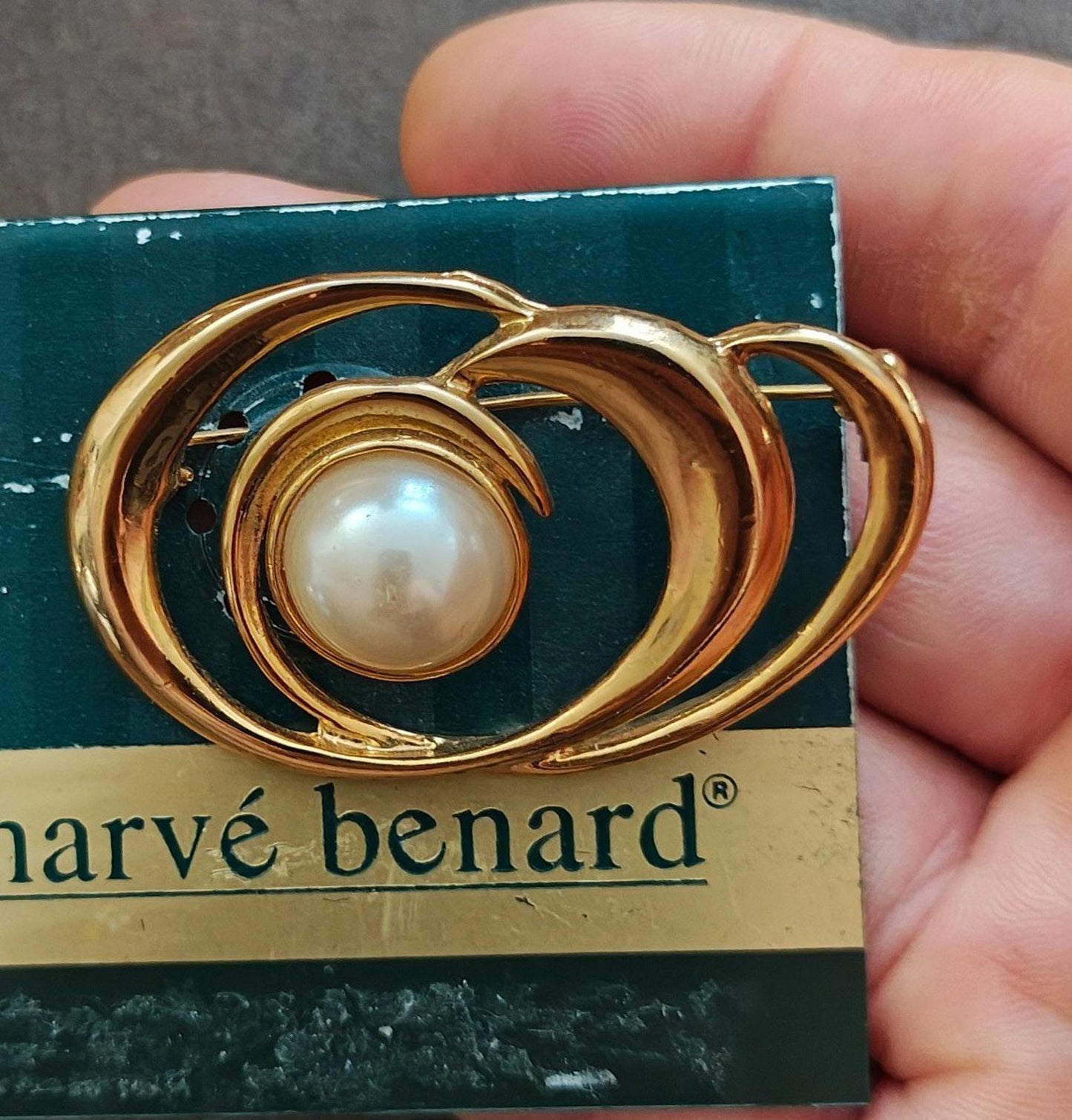 1980s Swirl With Faux Pearl From Harve' Bernard Gold Tone Brooch