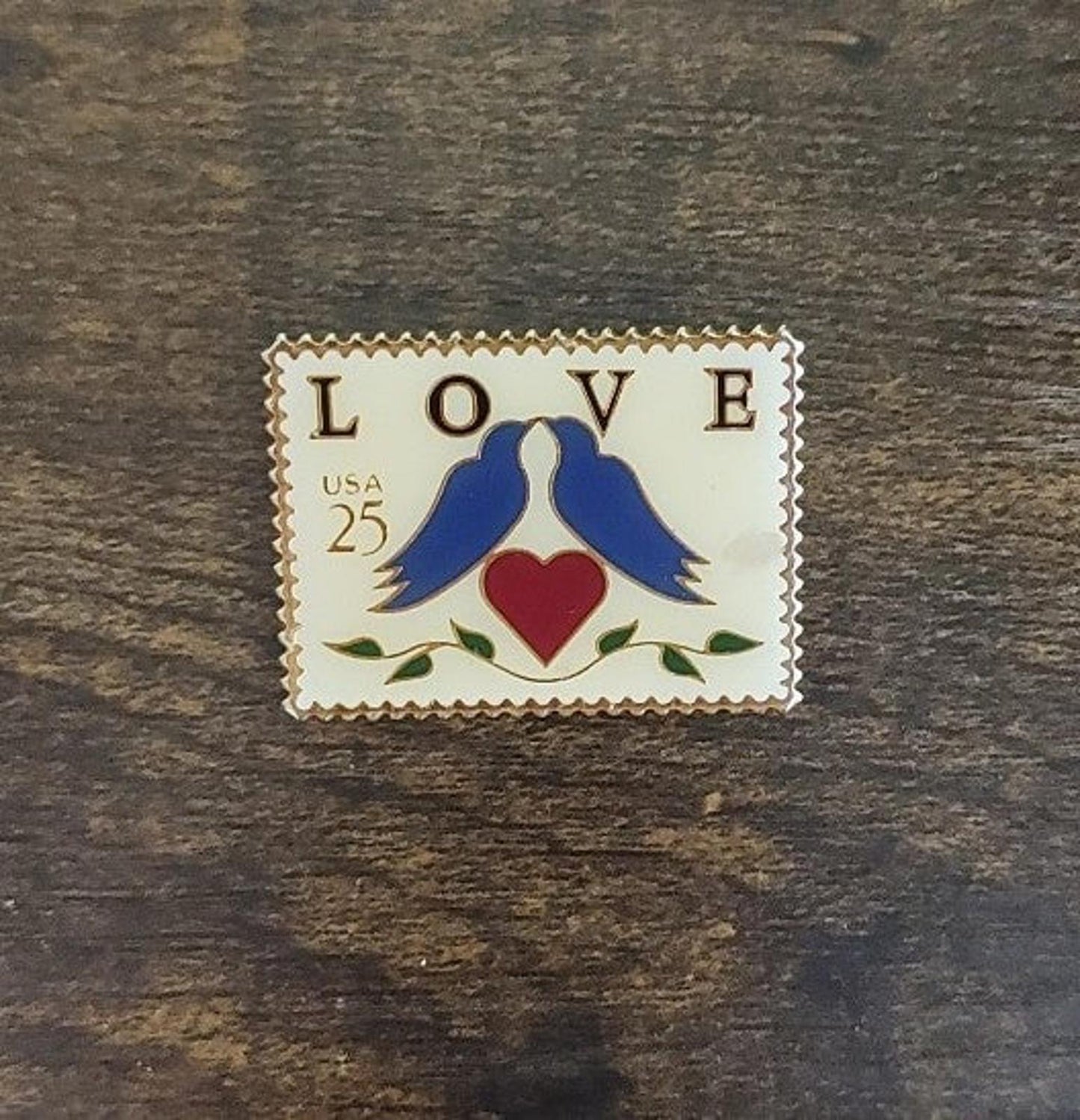 1989 Love USA 25 cent Lovebirds With Heart Stamp Enamel Pin