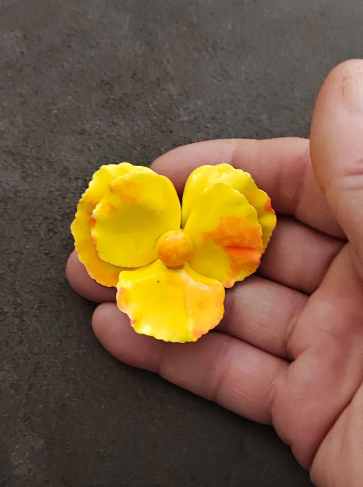 1960s Vintage Metal With Yellow Enamel Flower Statement Brooch Pin