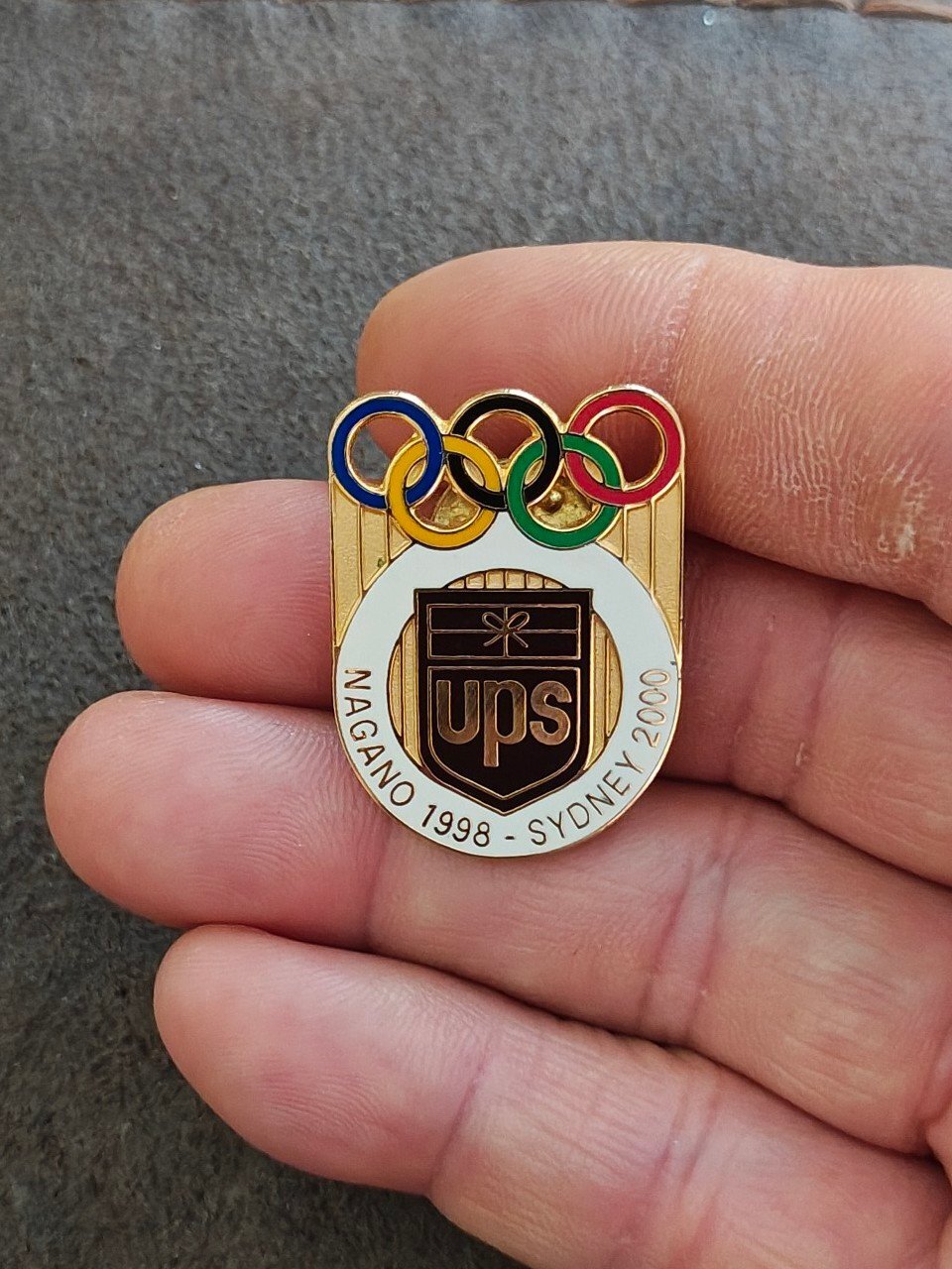 1998 Nagano and Sydney 2000 Olympics UPS Sponsor Gold Tone Pin.