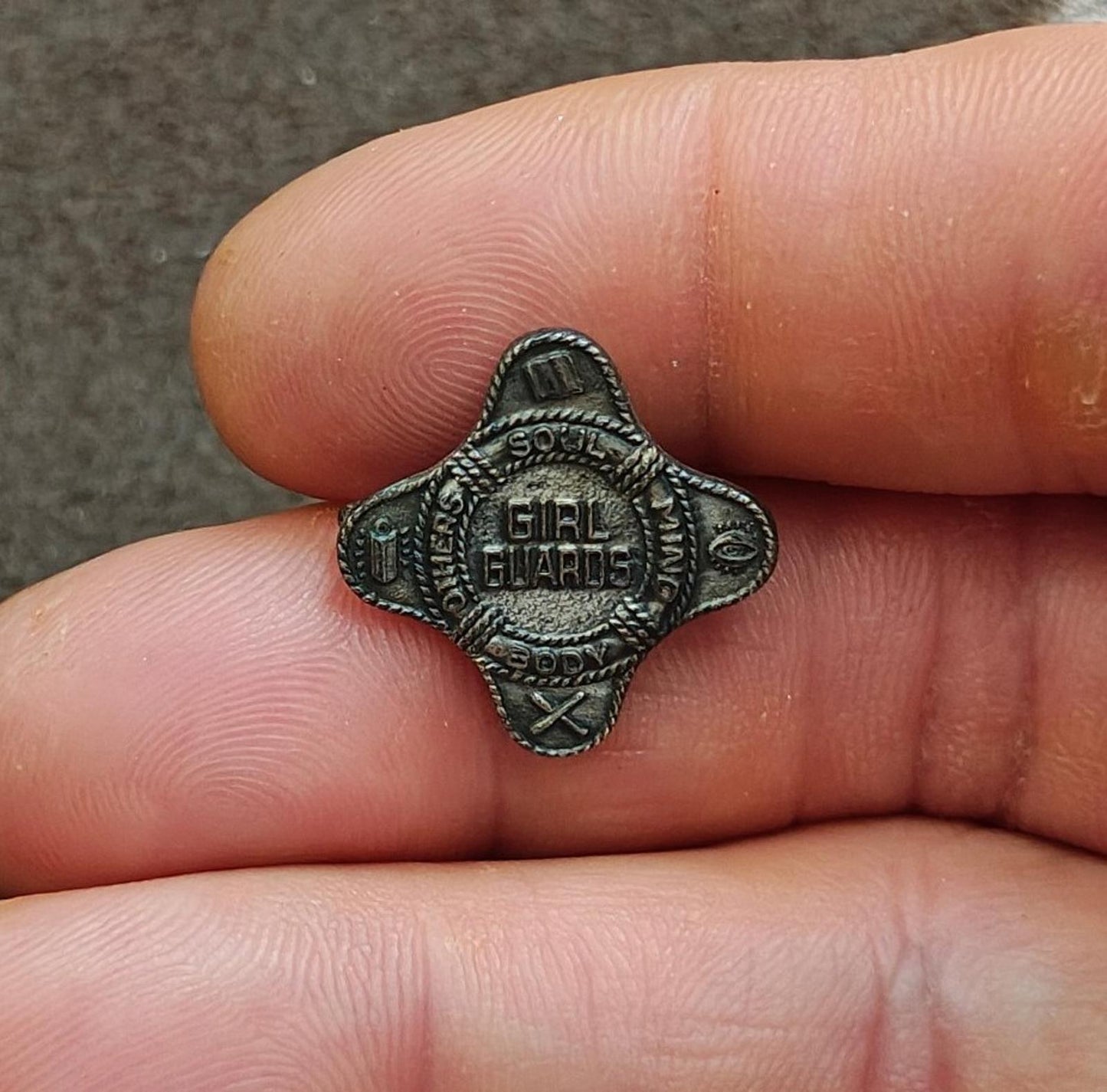1920s/30s Vintage Salvation Army Girl Guards Membership Silver Tone Badge Pin