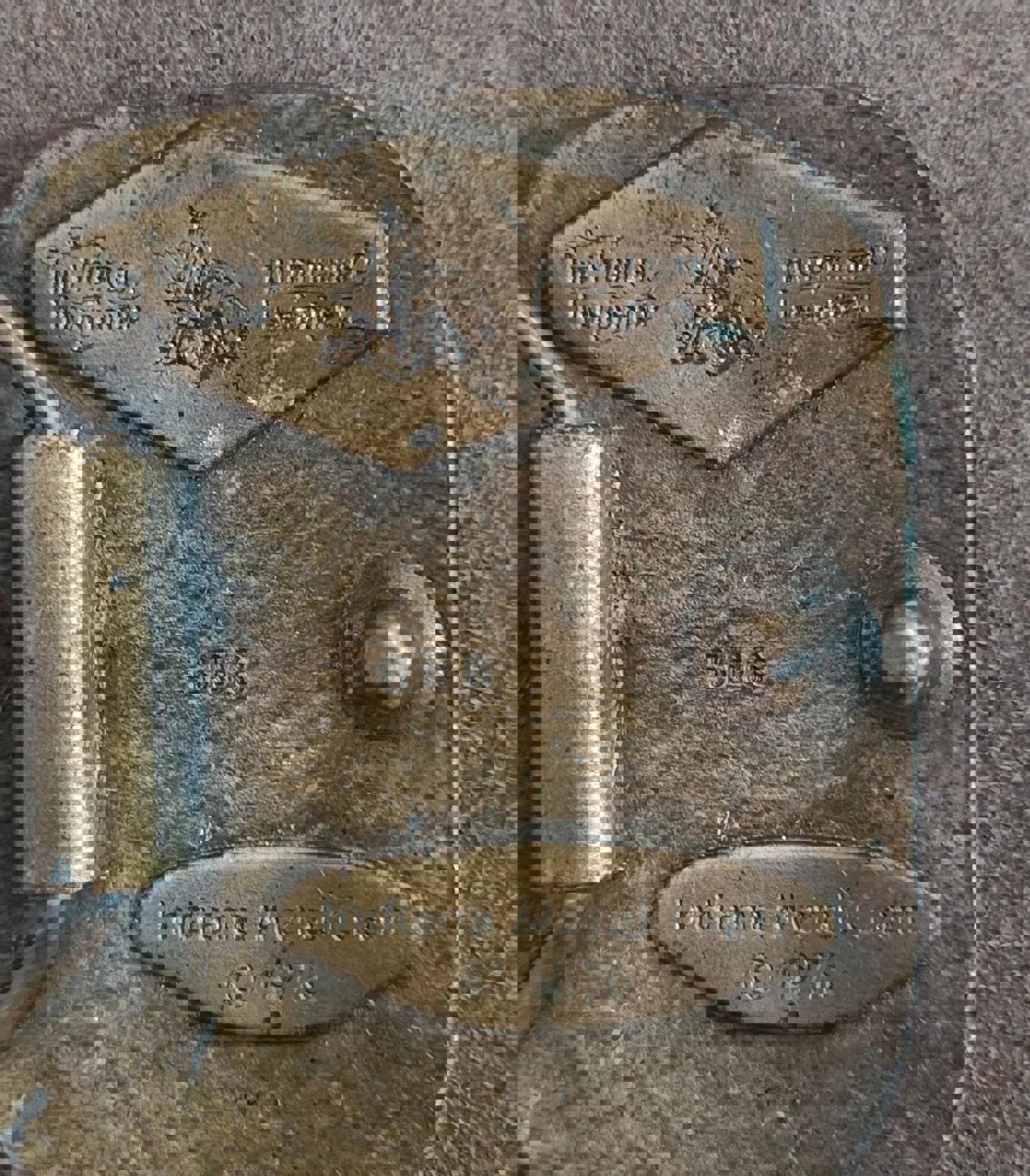 Cool Vintage 1976 Budweiser Original Budman Brass Belt Buckle.