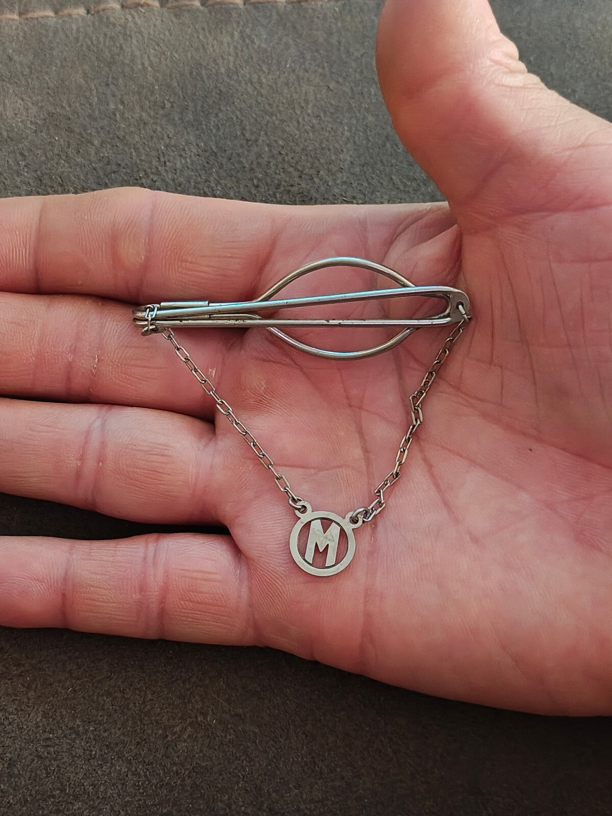 1940s/50s Silver Tone Monogram Initial M Chain Bar Clip