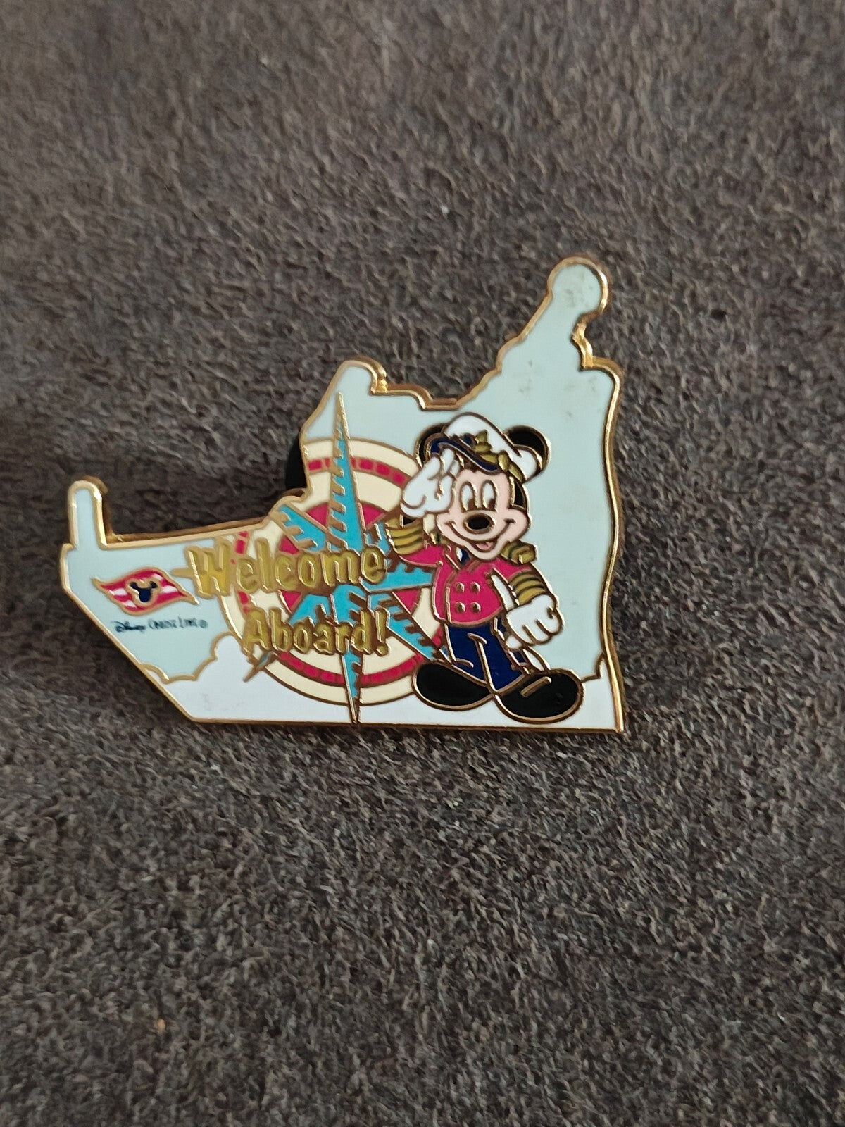 2008 Disney Cruise Line Gold Tone Enamel Pin Featuring Captain Mickey Mouse