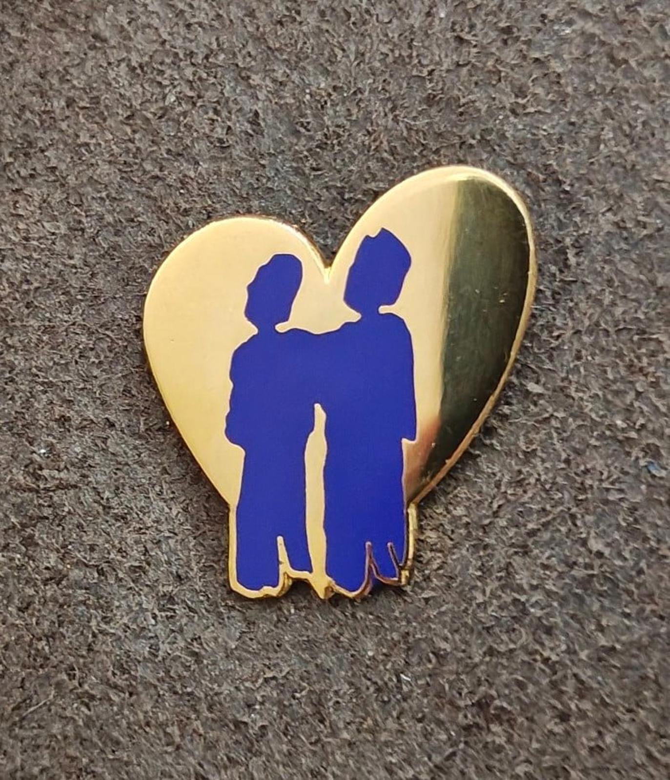 1980's Two Friends  Gold Tone Purple Enamel Heart Shaped Pin